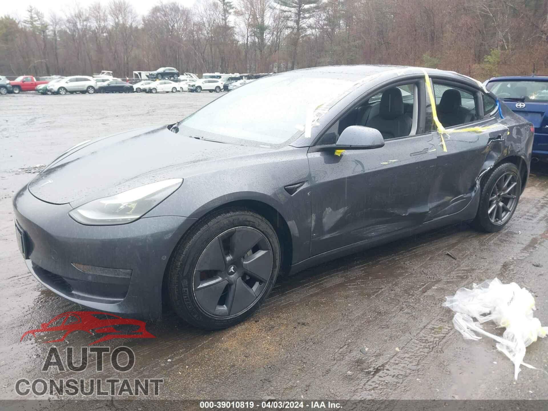 TESLA MODEL 3 2021 - 5YJ3E1EAXMF976705