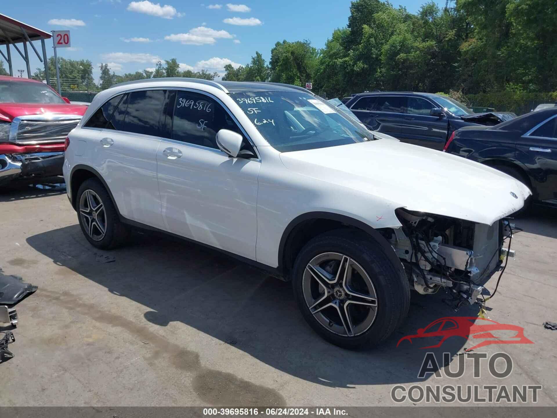 MERCEDES-BENZ GLC 300 2021 - W1N0G8EB4MV284142