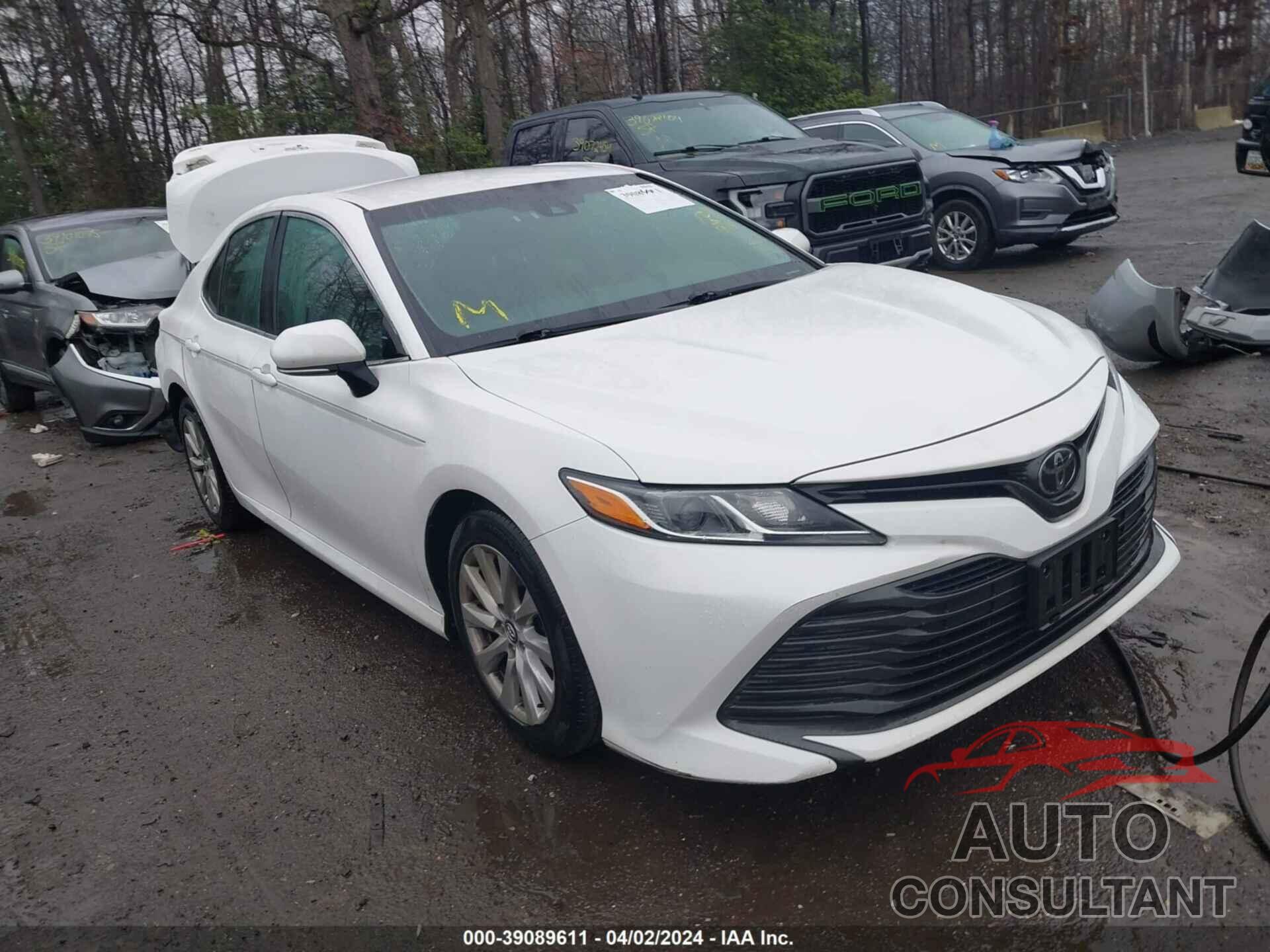 TOYOTA CAMRY 2018 - 4T1B11HK3JU138638