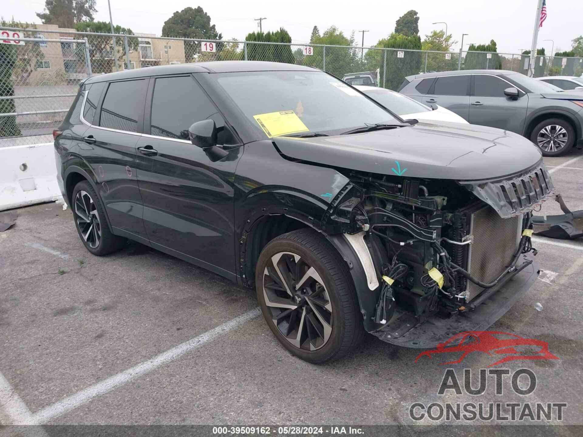 MITSUBISHI OUTLANDER 2022 - JA4J4UA81NZ047491