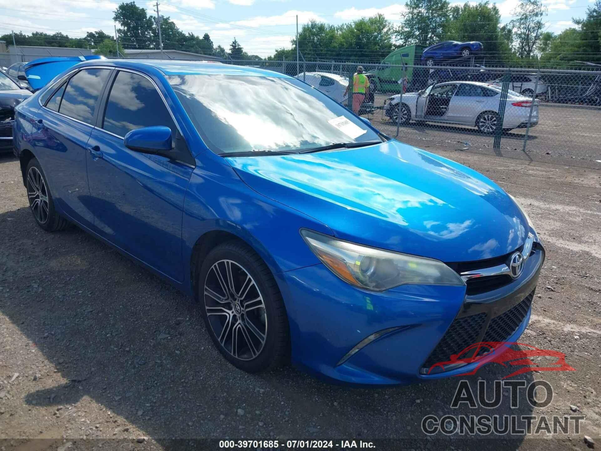 TOYOTA CAMRY 2016 - 4T1BF1FK2GU500570