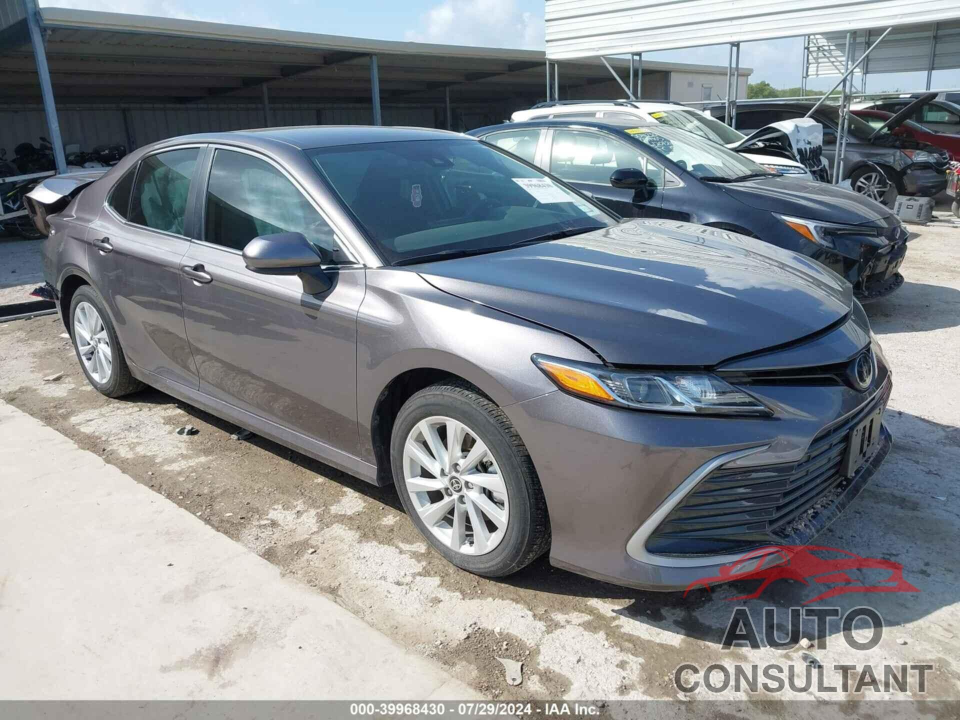 TOYOTA CAMRY 2023 - 4T1C11AK5PU764635