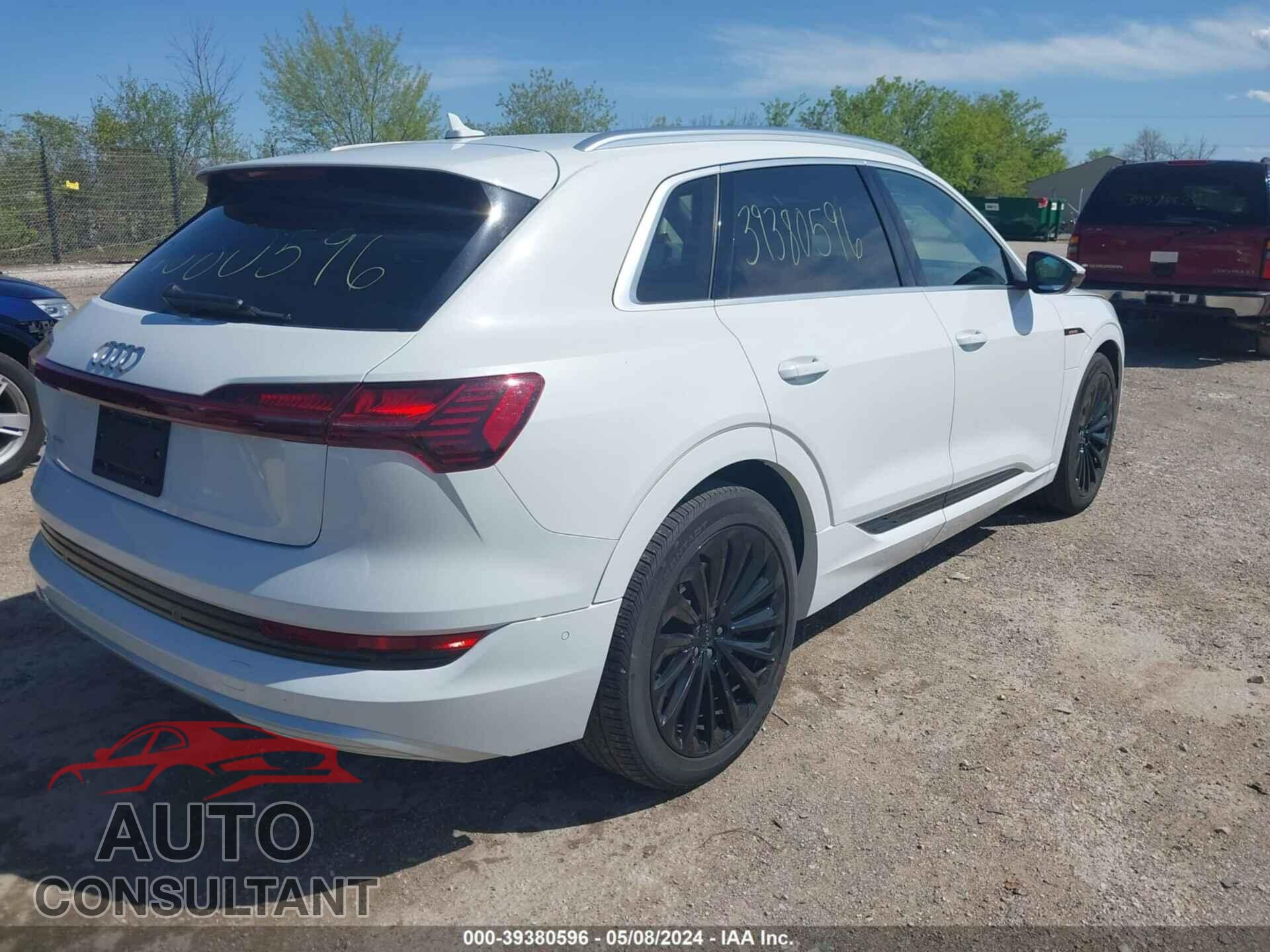 AUDI E-TRON 2019 - WA1VAAGE2KB010167