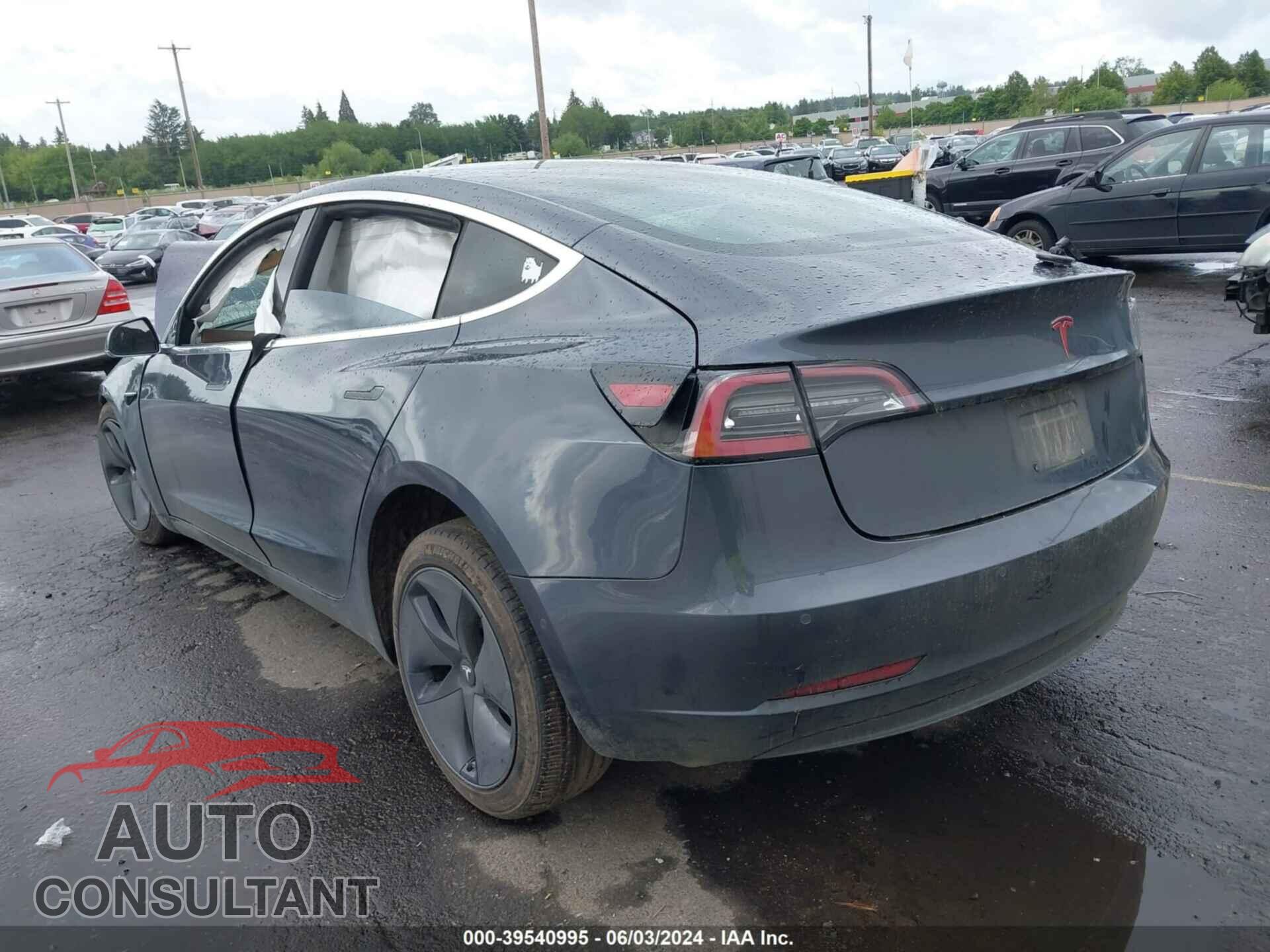 TESLA MODEL 3 2018 - 5YJ3E1EA3JF102112