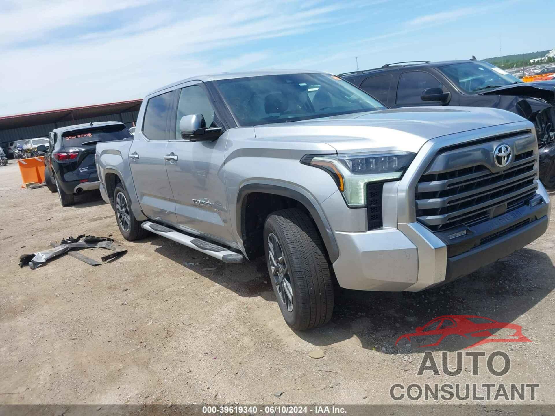 TOYOTA TUNDRA 2023 - 5TFJA5DBXPX095386