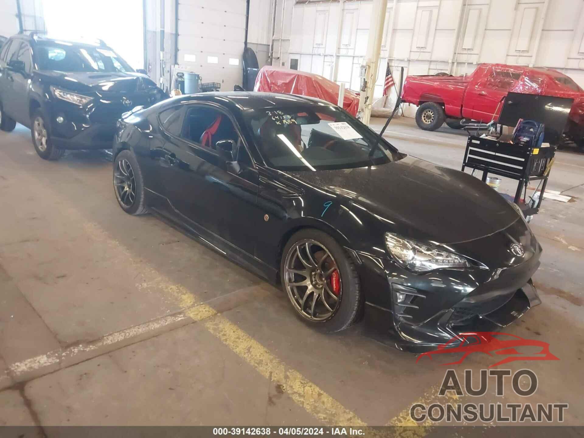 TOYOTA 86 2019 - JF1ZNAE10K9702257