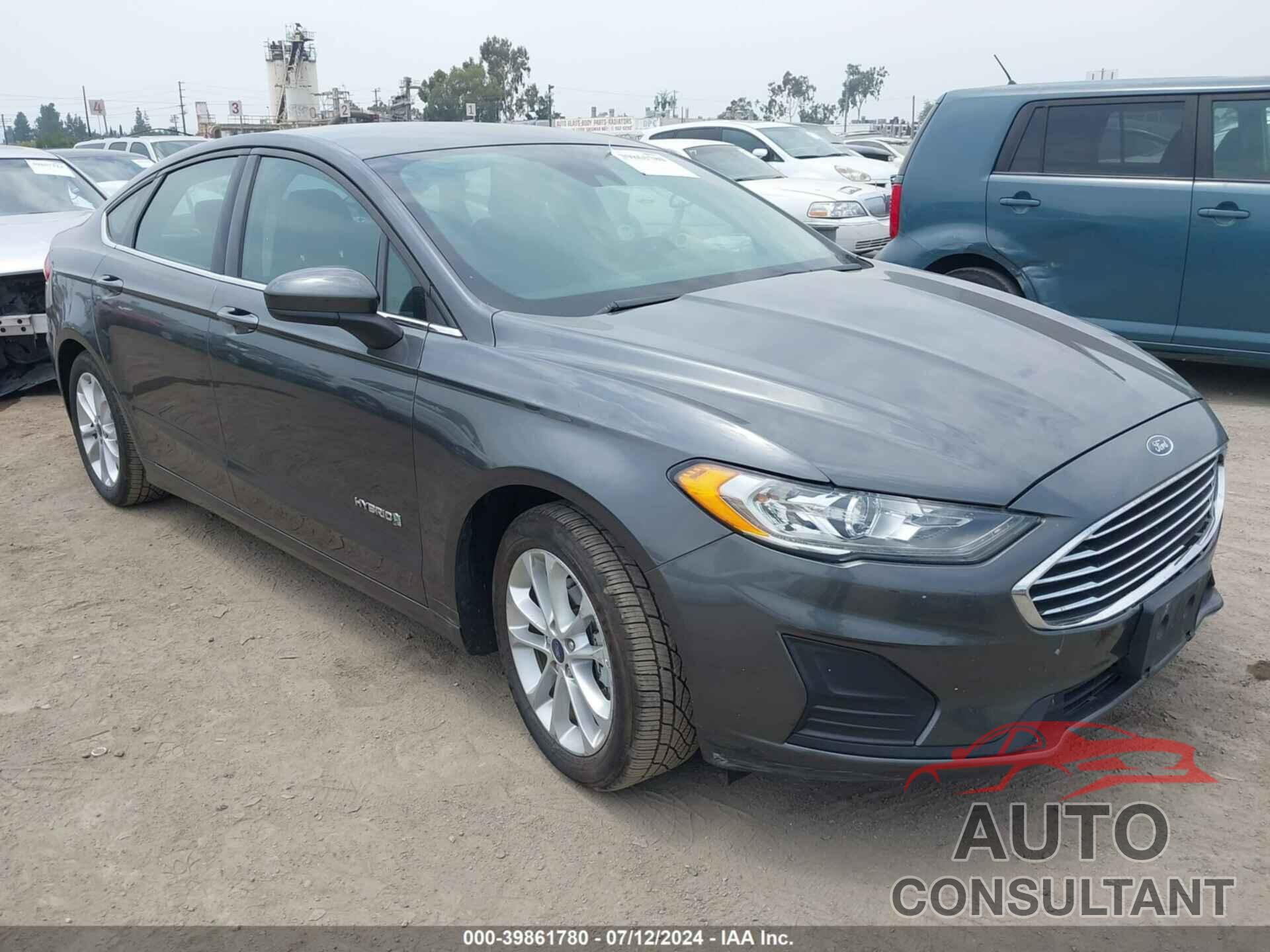 FORD FUSION HYBRID 2019 - 3FA6P0LU1KR173801