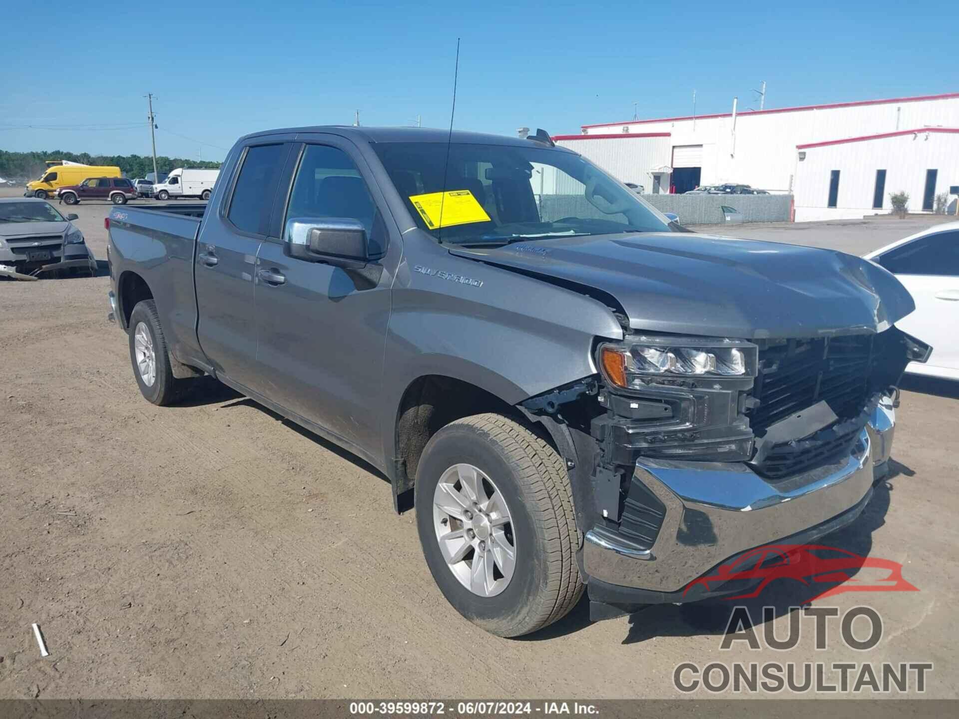 CHEVROLET SILVERADO 1500 2020 - 1GCVYDET5LZ175840