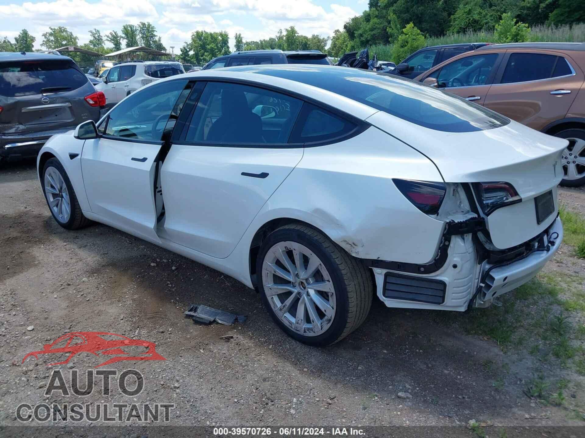 TESLA MODEL 3 2022 - 5YJ3E1EA7NF345234