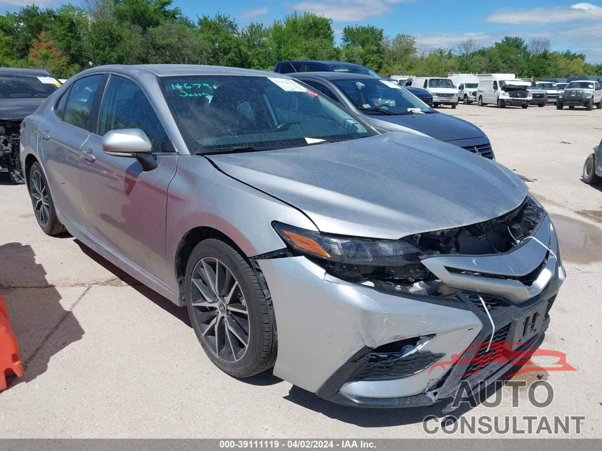 TOYOTA CAMRY 2022 - 4T1G11AK8NU693686