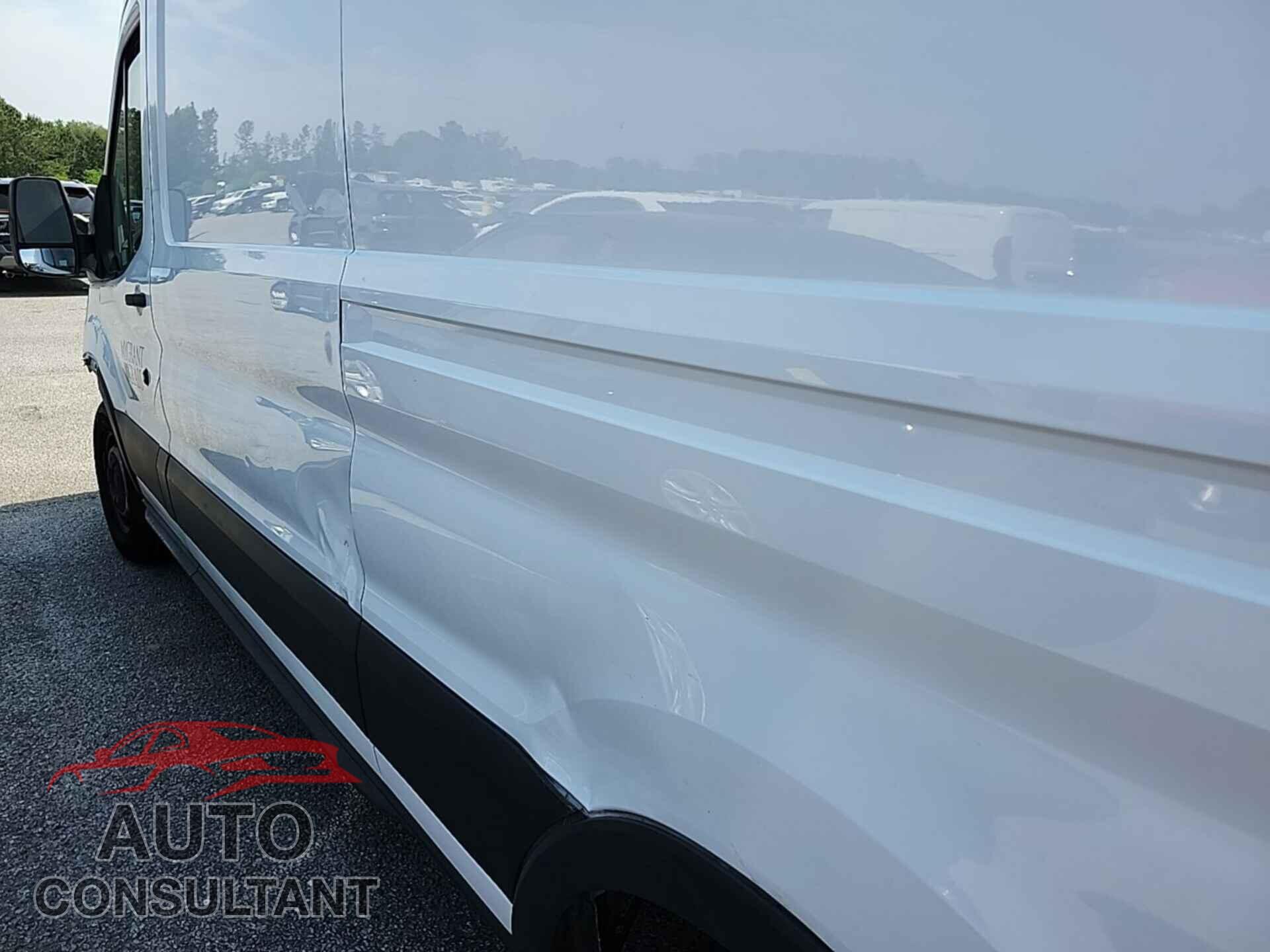 FORD TRANSIT 2019 - 1FTYR2CM6KKB15230