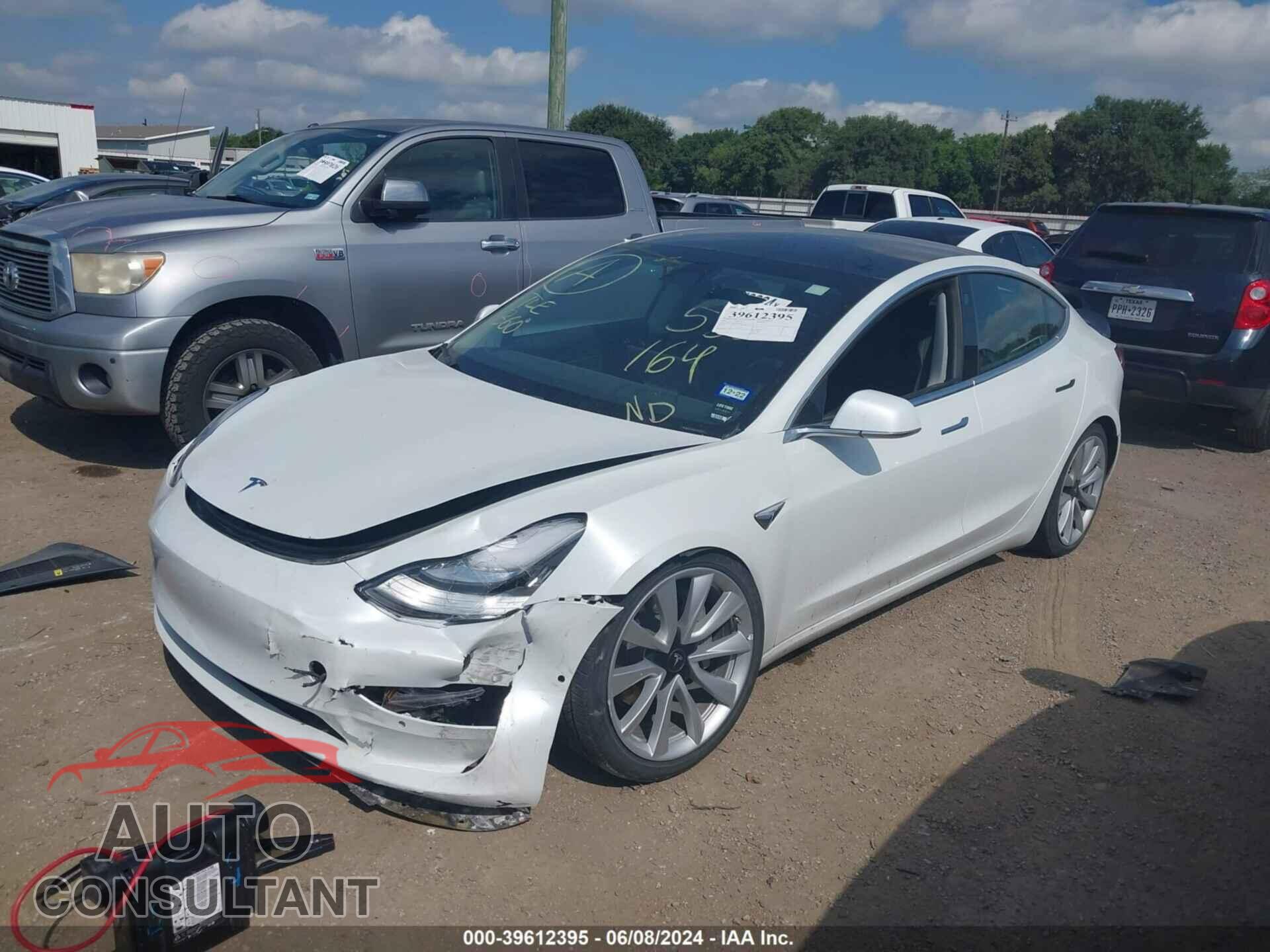 TESLA MODEL 3 2019 - 5YJ3E1EB0KF530164
