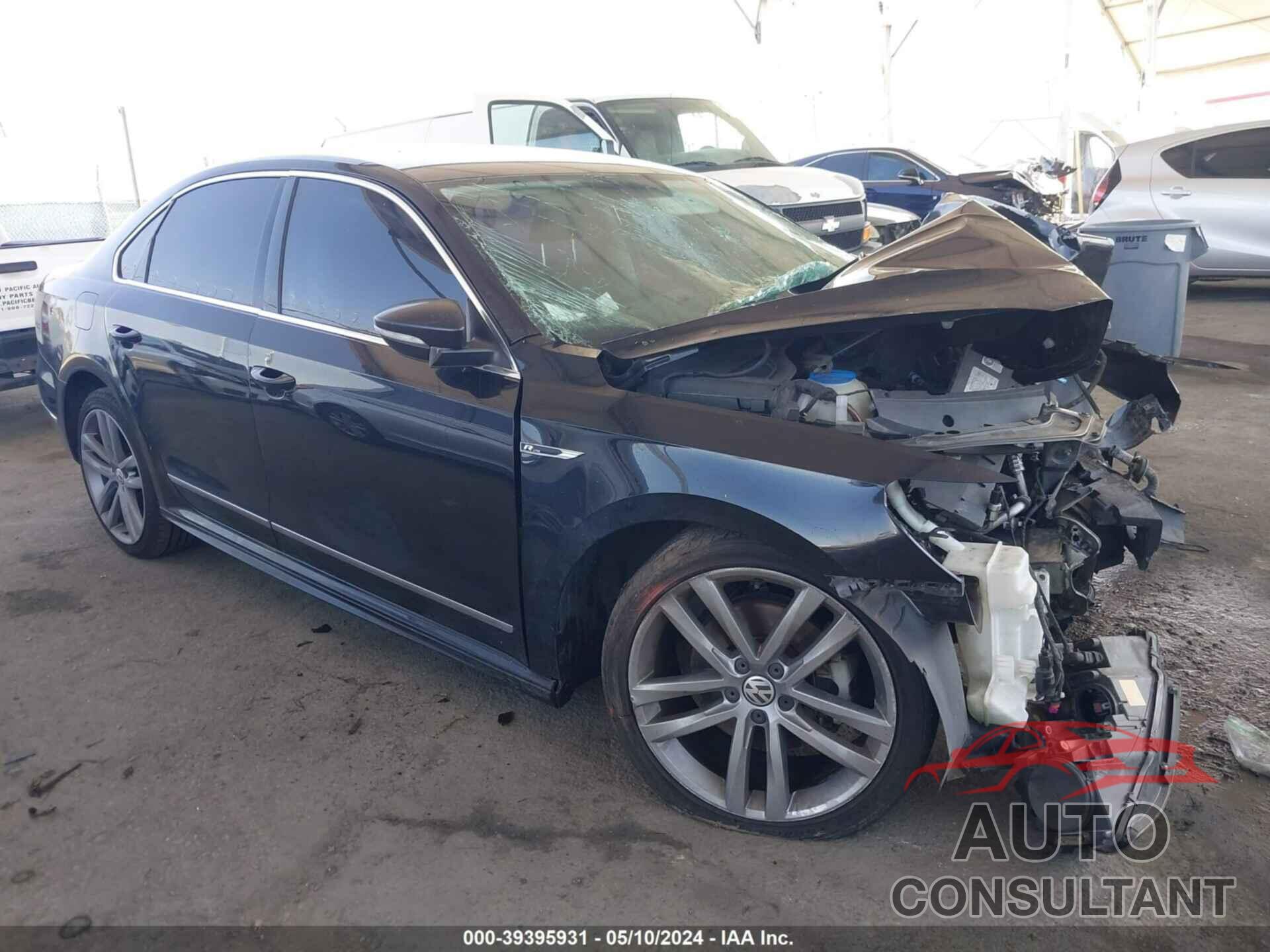 VOLKSWAGEN PASSAT 2017 - 1VWDT7A32HC038136