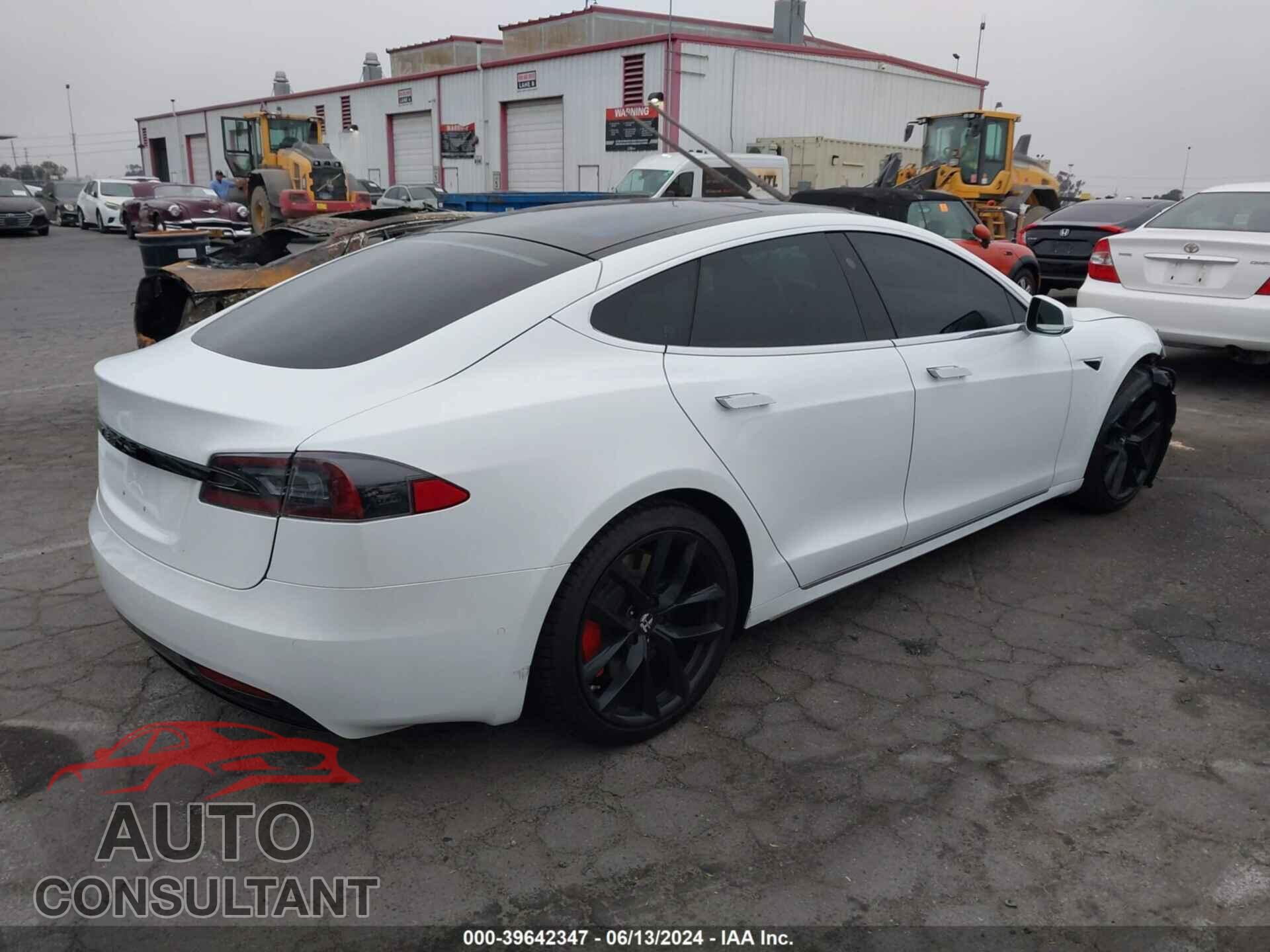 TESLA MODEL S 2018 - 5YJSA1E27JF285546