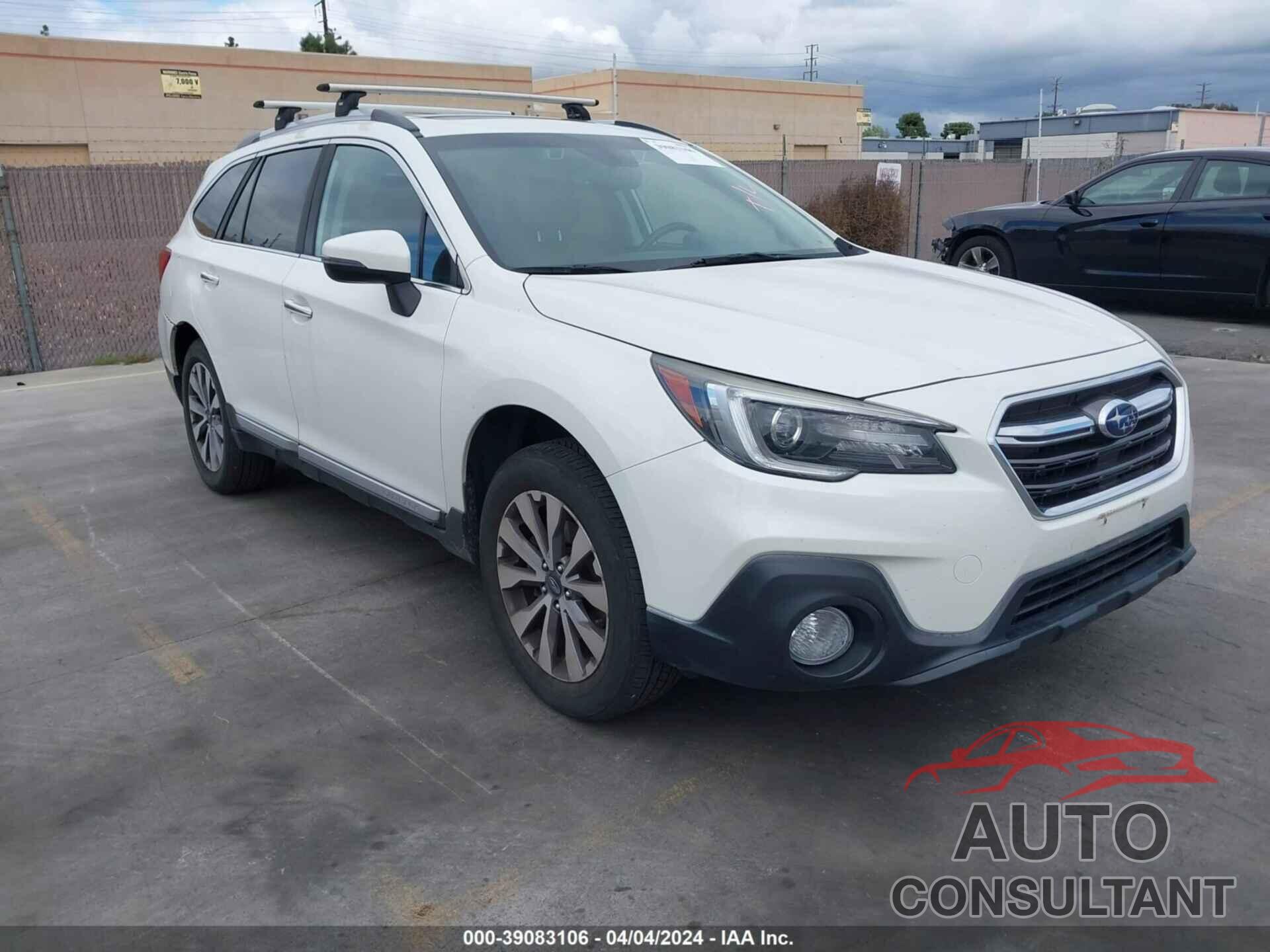 SUBARU OUTBACK 2018 - 4S4BSATC5J3347446