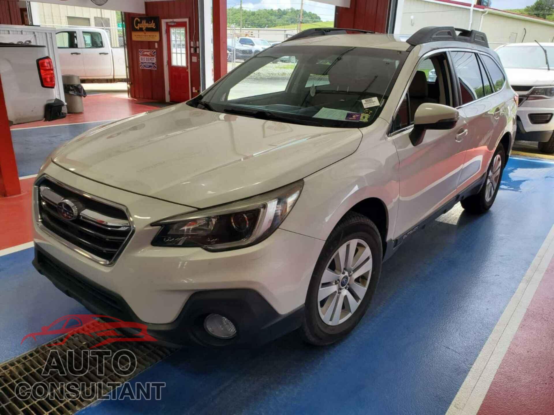 SUBARU OUTBACK 2018 - 4S4BSAFCXJ3317547