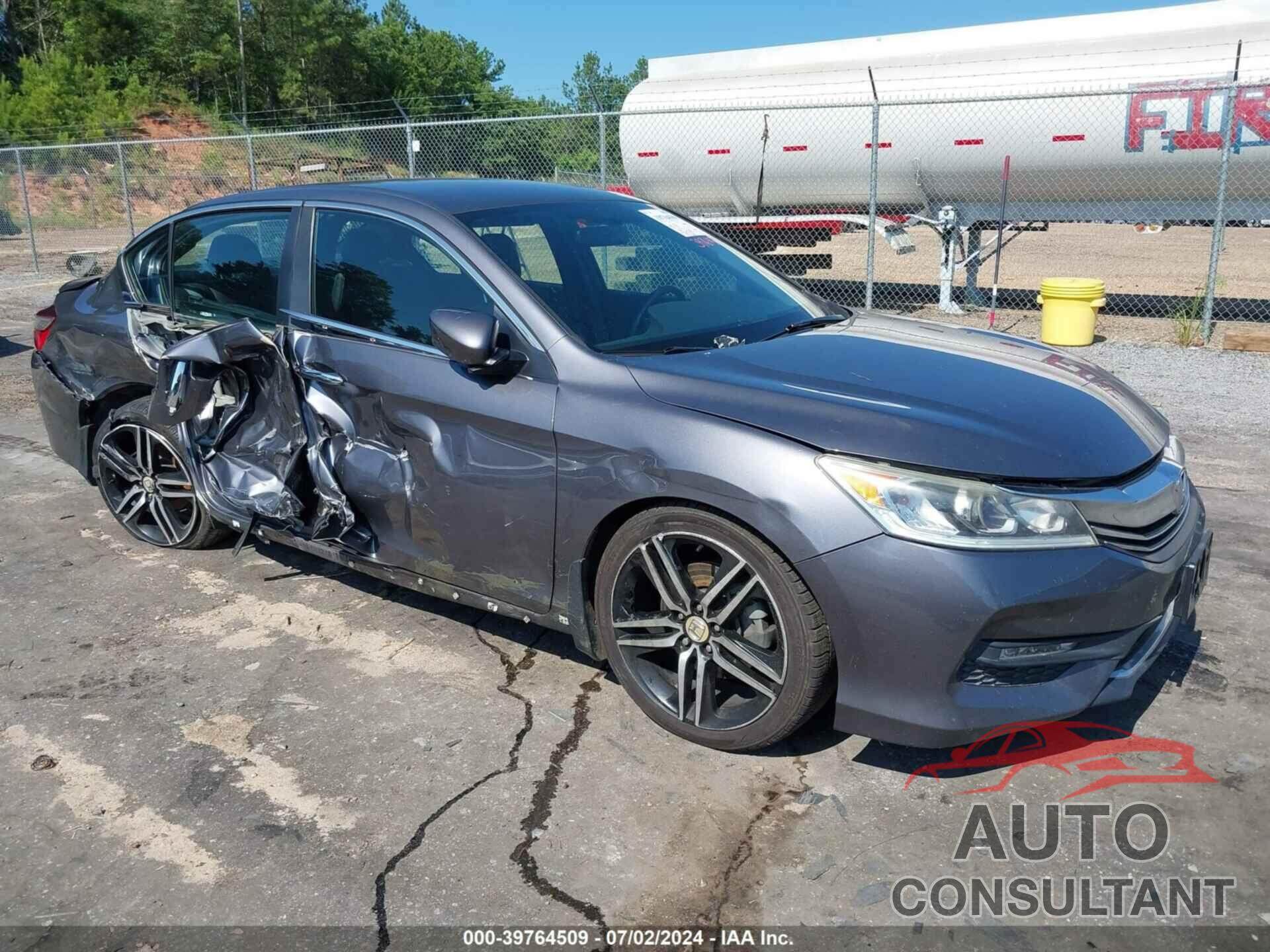 HONDA ACCORD 2017 - 1HGCR2F15HA012361