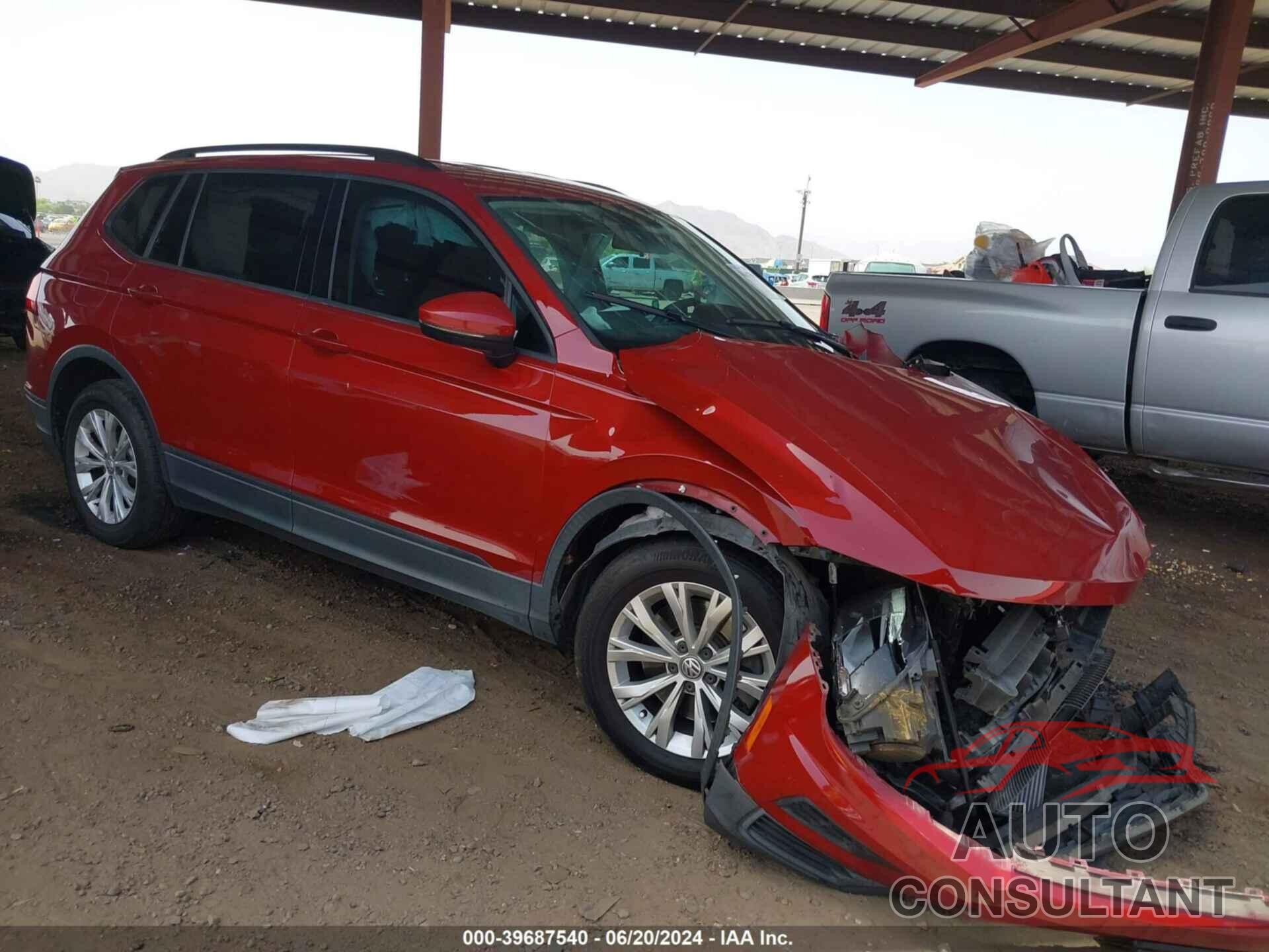 VOLKSWAGEN TIGUAN 2018 - 3VV1B7AX4JM084990