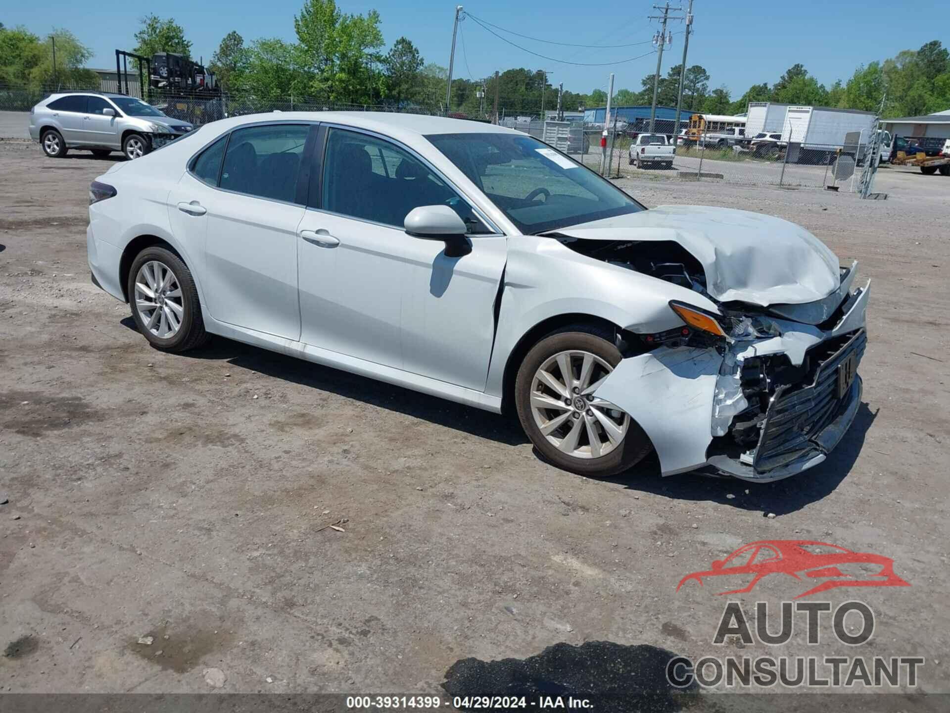 TOYOTA CAMRY 2023 - 4T1C11AK1PU186520