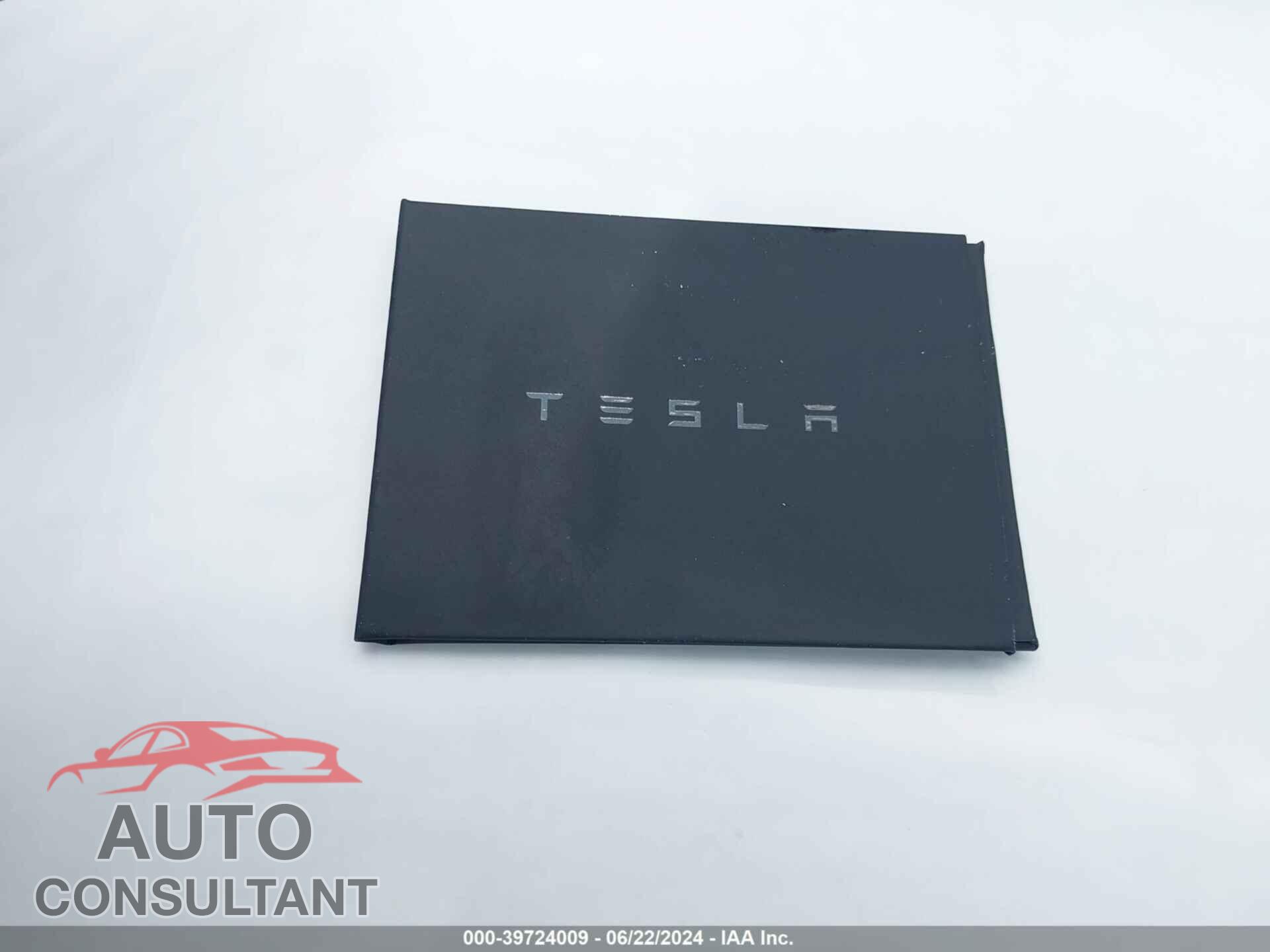 TESLA MODEL 3 2024 - 5YJ3E1EA4RF784591