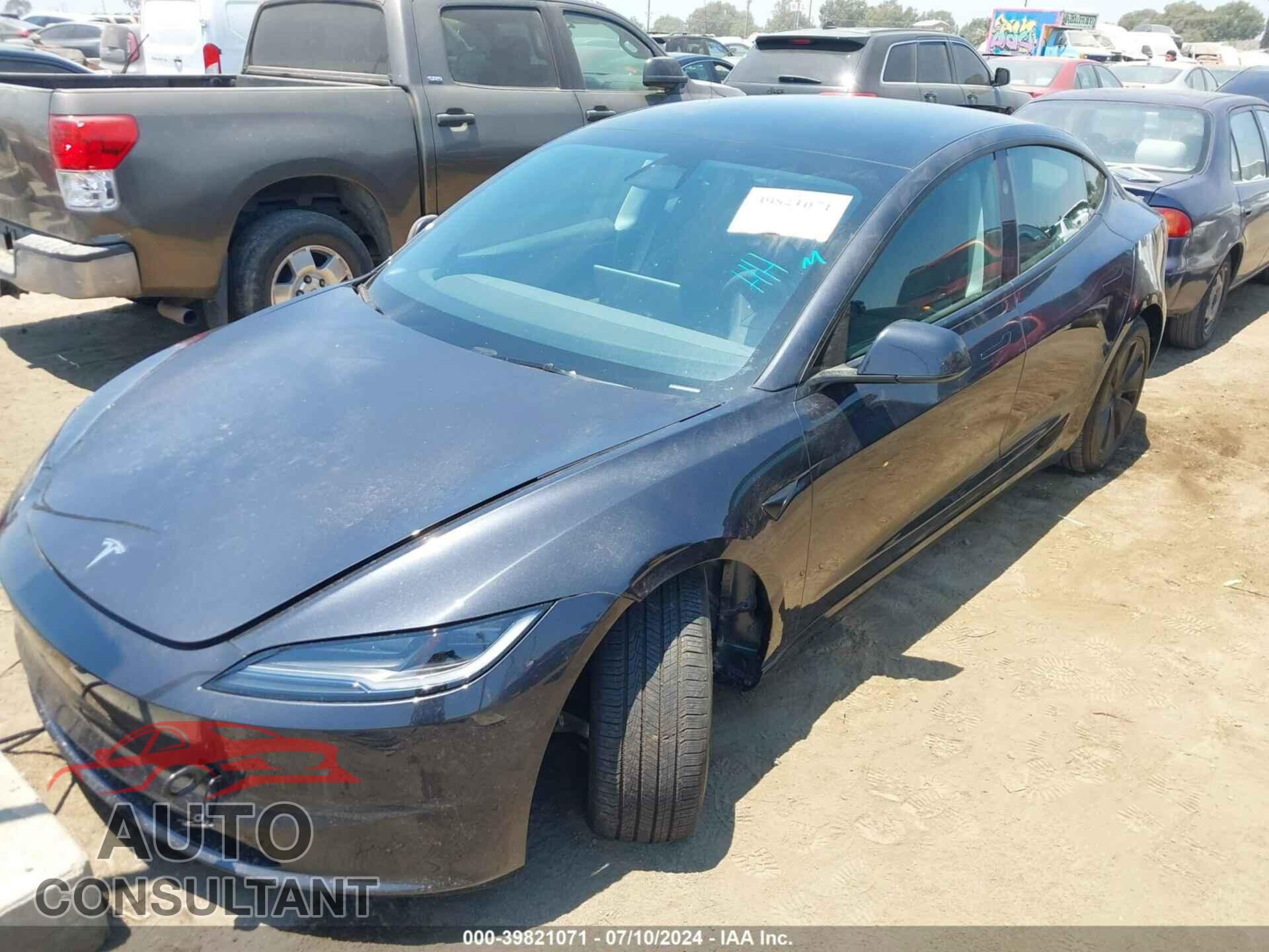 TESLA MODEL 3 2024 - 5YJ3E1EA6RF726255