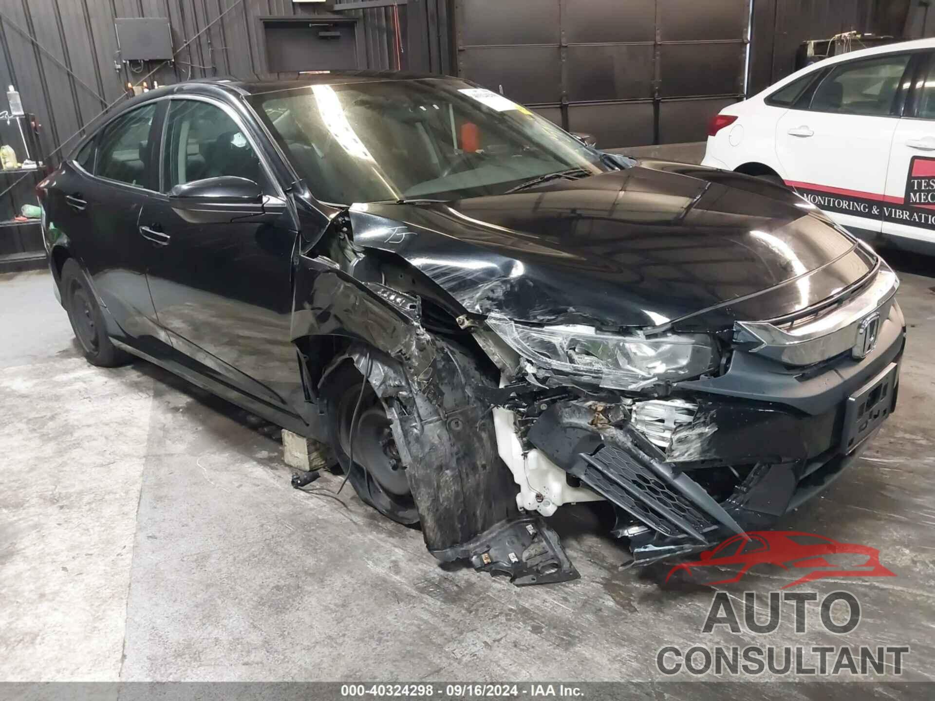 HONDA CIVIC 2018 - 2HGFC2F51JH575531