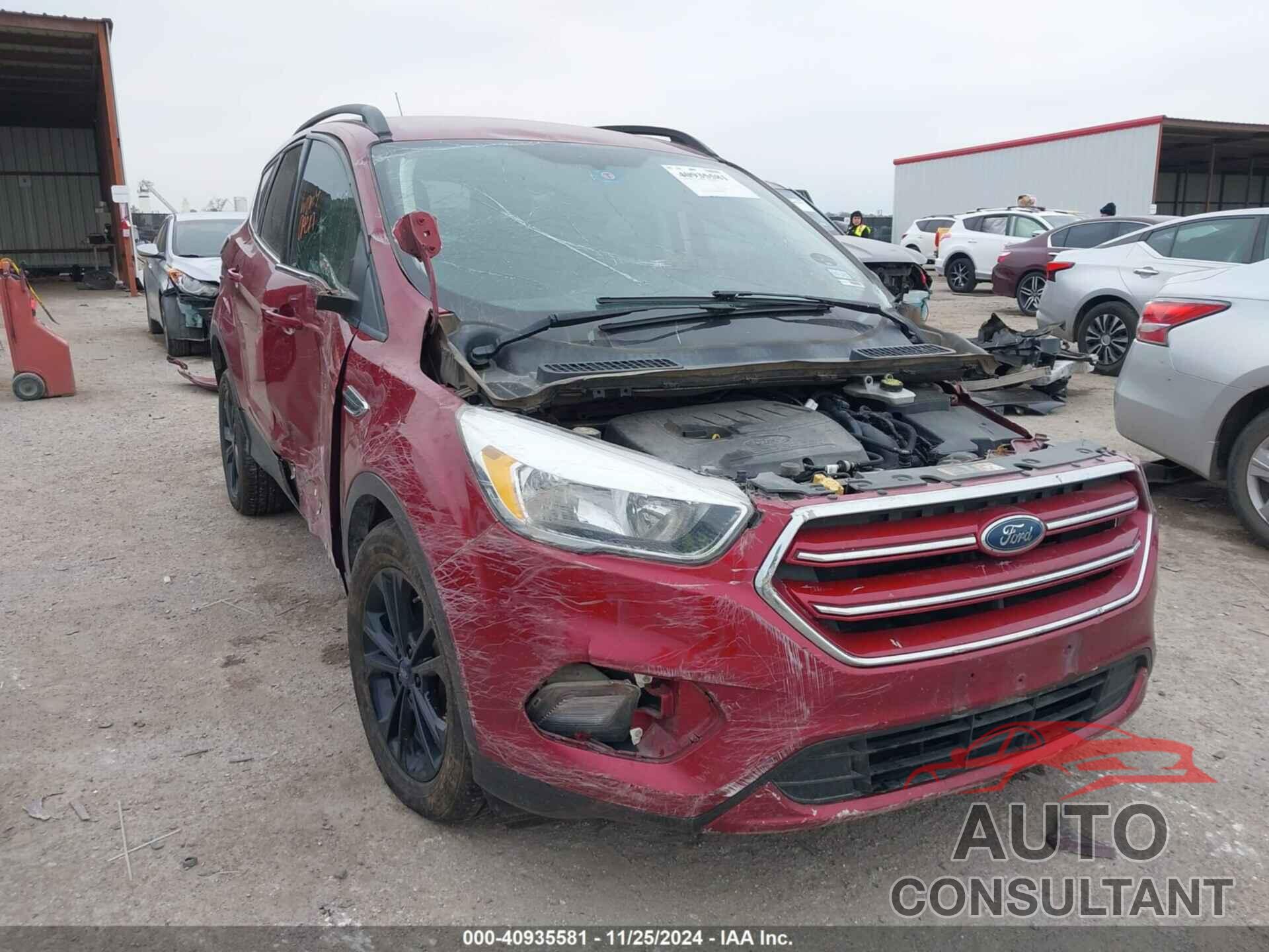 FORD ESCAPE 2018 - 1FMCU0GD5JUD58159