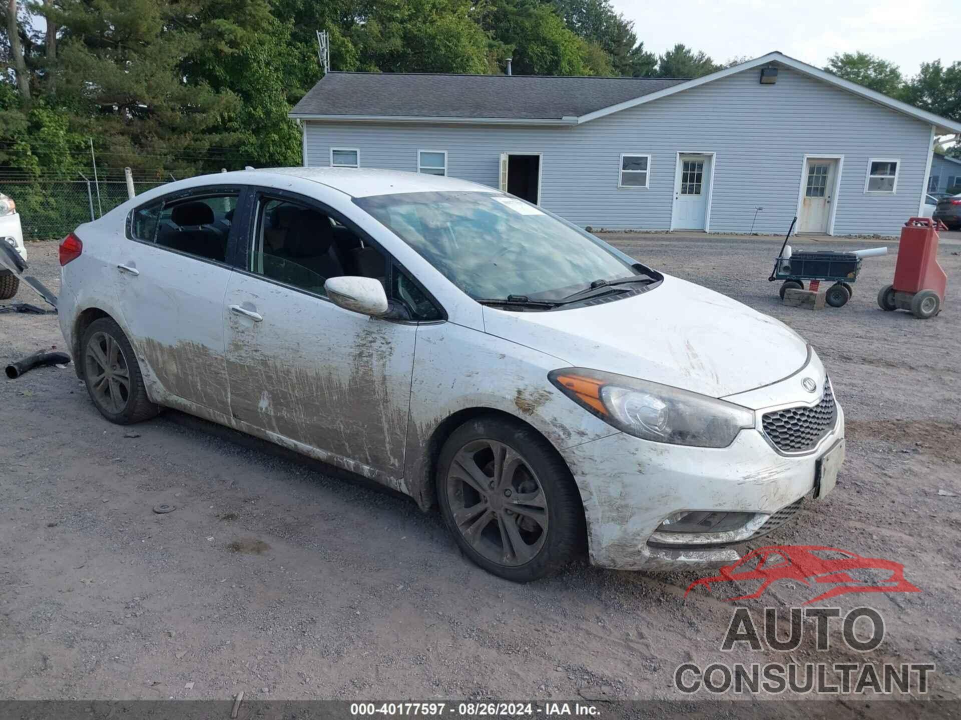 KIA FORTE 2016 - KNAFX4A82G5530627