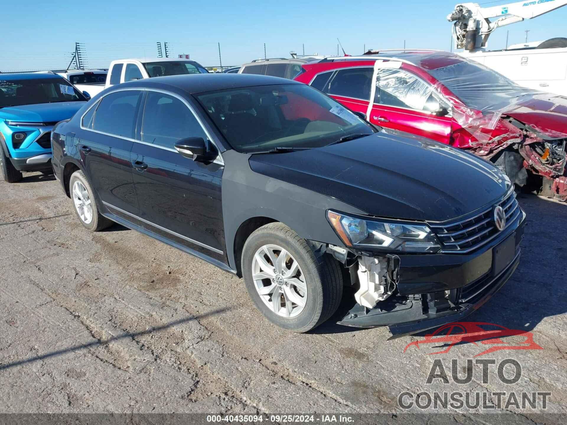 VOLKSWAGEN PASSAT 2017 - 1VWAT7A36HC049420