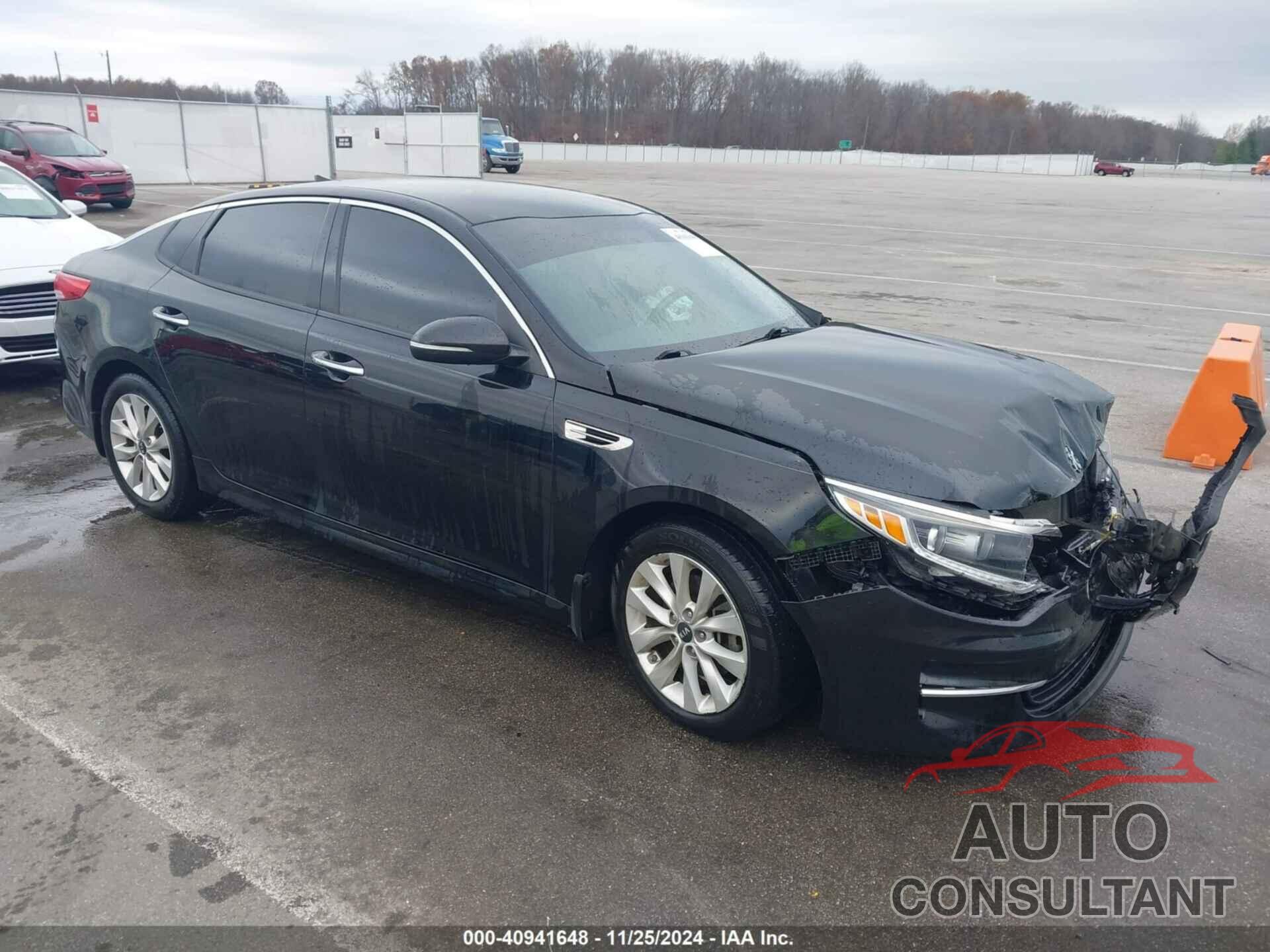 KIA OPTIMA 2018 - 5XXGU4L39JG209317