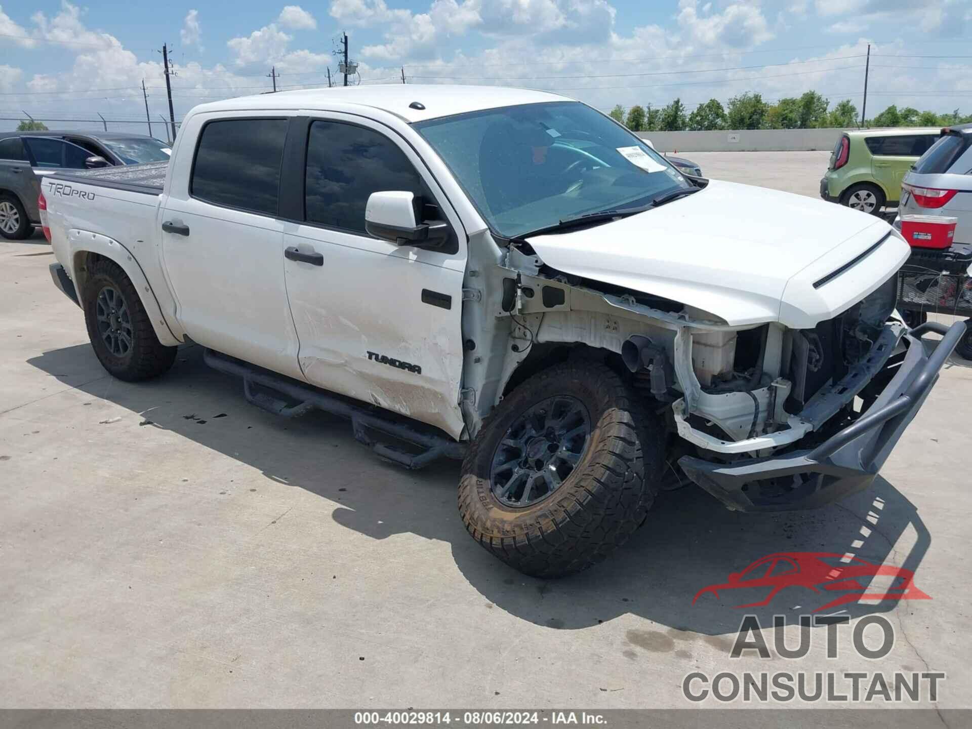 TOYOTA TUNDRA 2016 - 5TFDW5F12GX580012