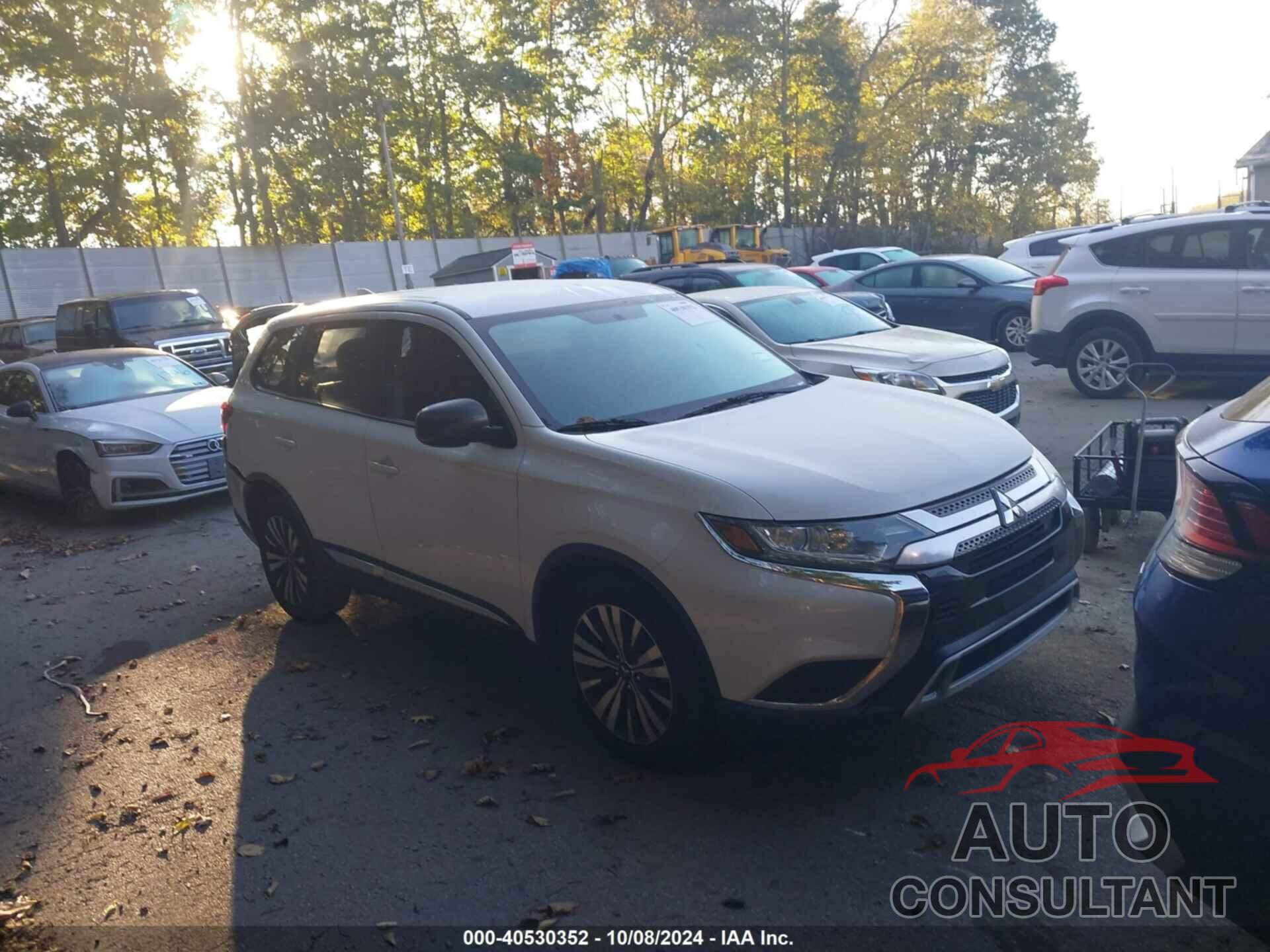MITSUBISHI OUTLANDER 2019 - JA4AD2A38KZ012693