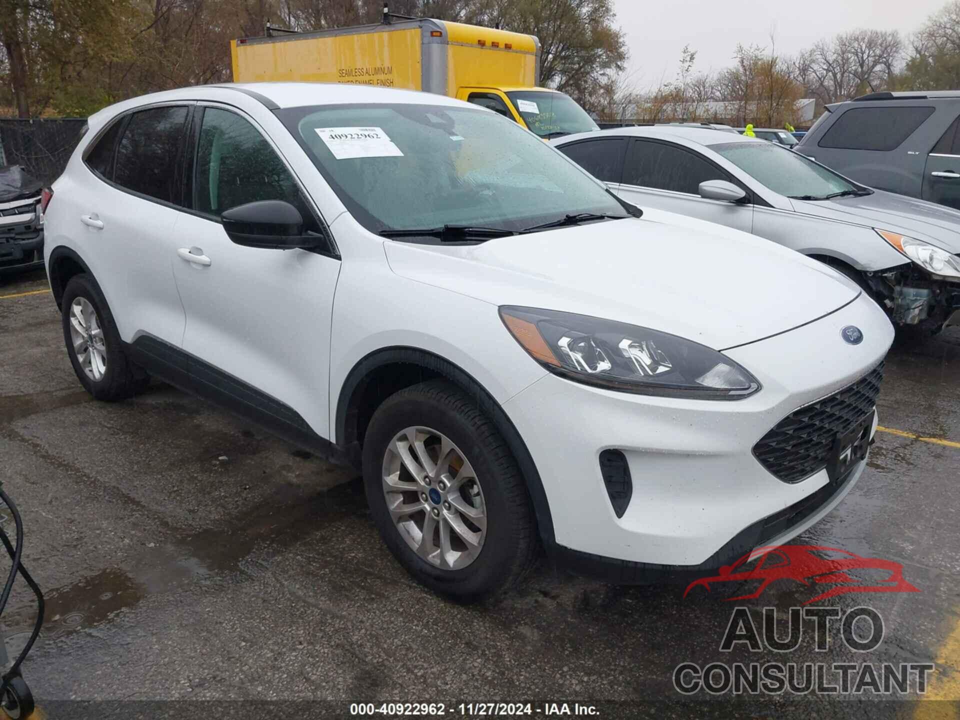 FORD ESCAPE 2022 - 1FMCU9G60NUB81032