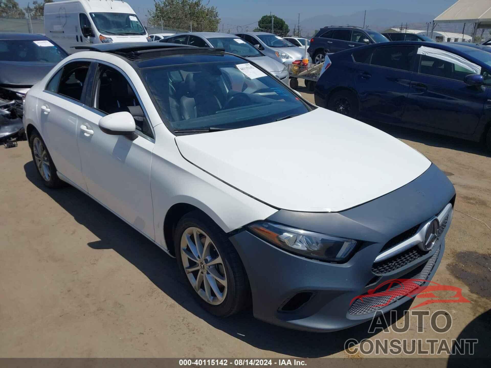 MERCEDES-BENZ A 220 2019 - WDD3G4EB2KW025921