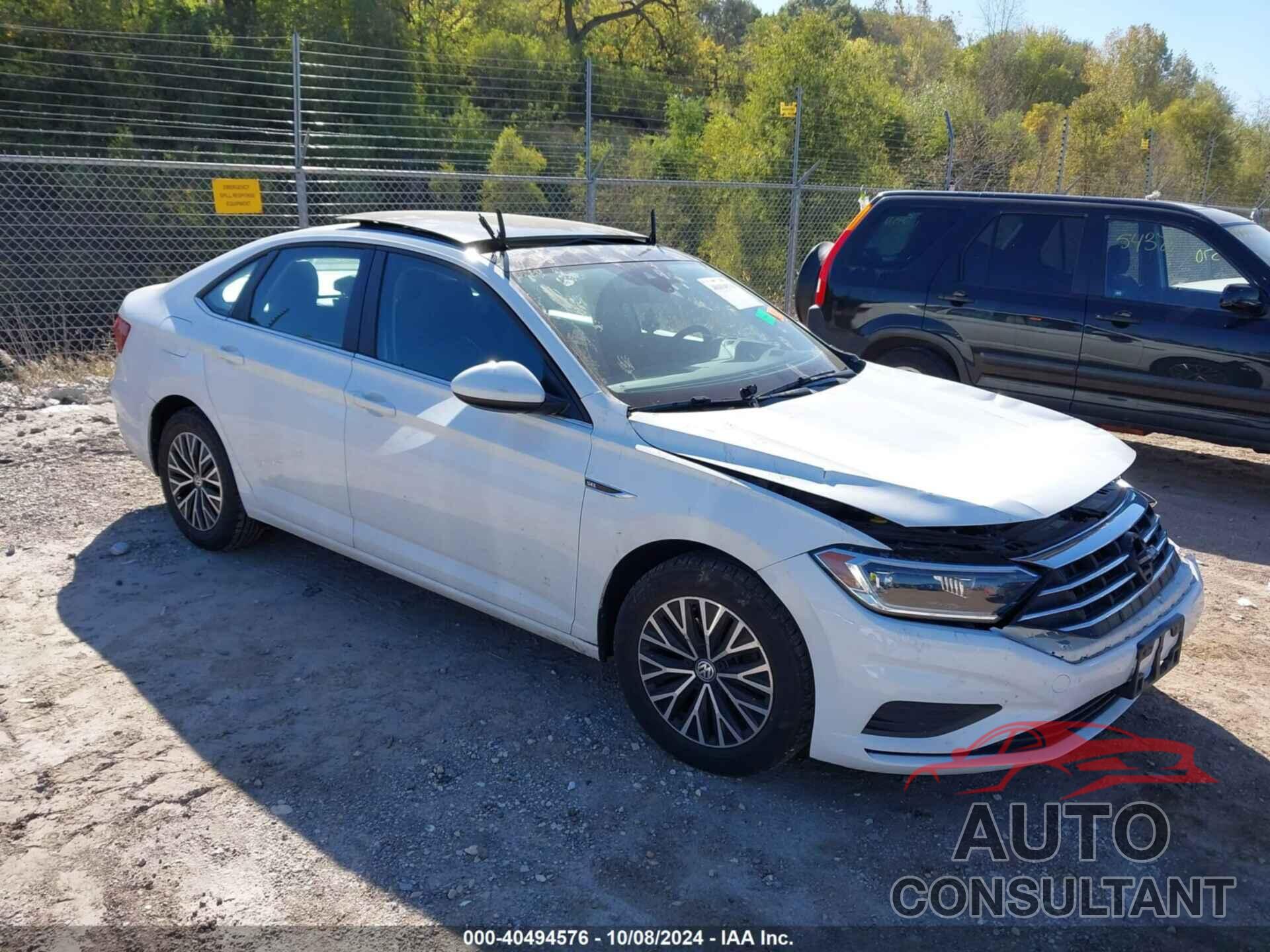 VOLKSWAGEN JETTA 2019 - 3VWE57BU4KM093411