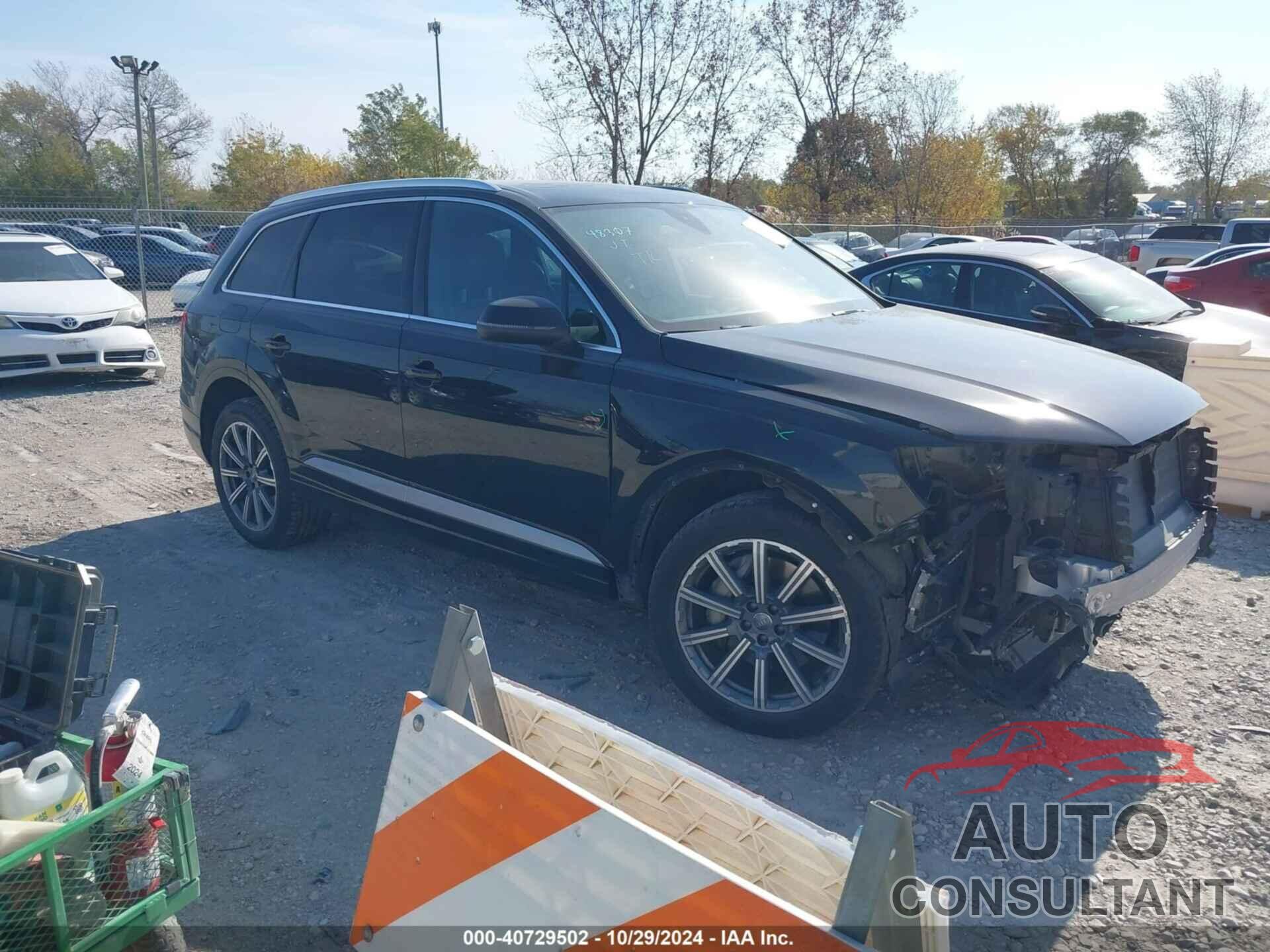 AUDI Q7 2018 - WA1VAAF76JD049849