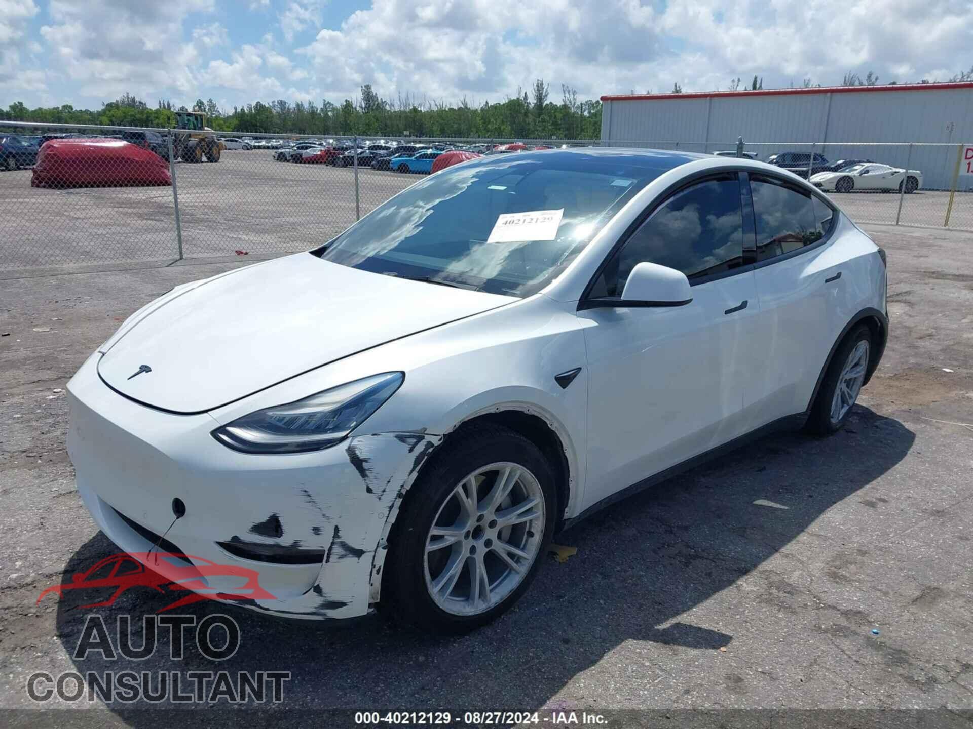 TESLA MODEL Y 2021 - 5YJYGDED2MF103364