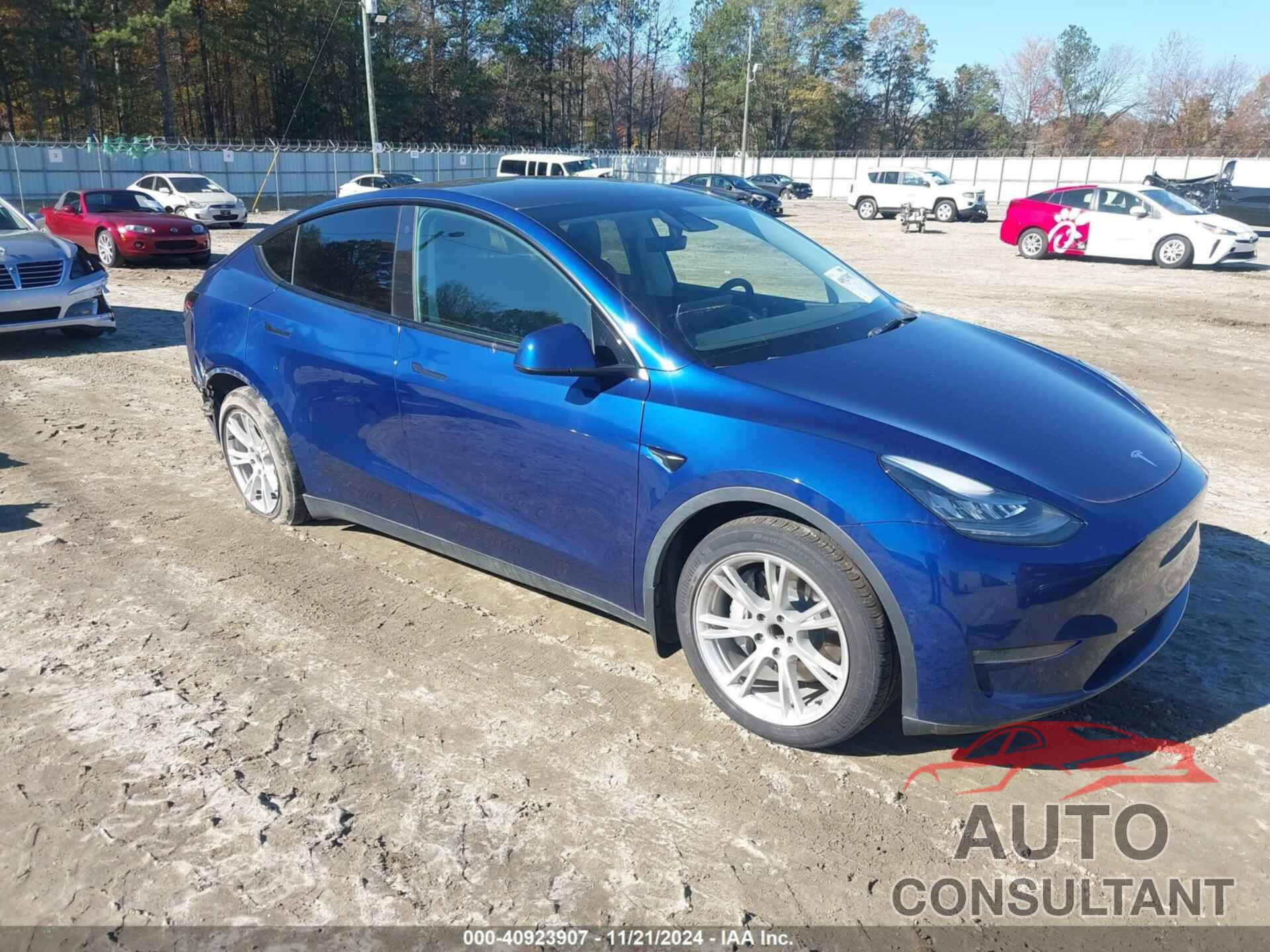 TESLA MODEL Y 2021 - 5YJYGDED3MF106337