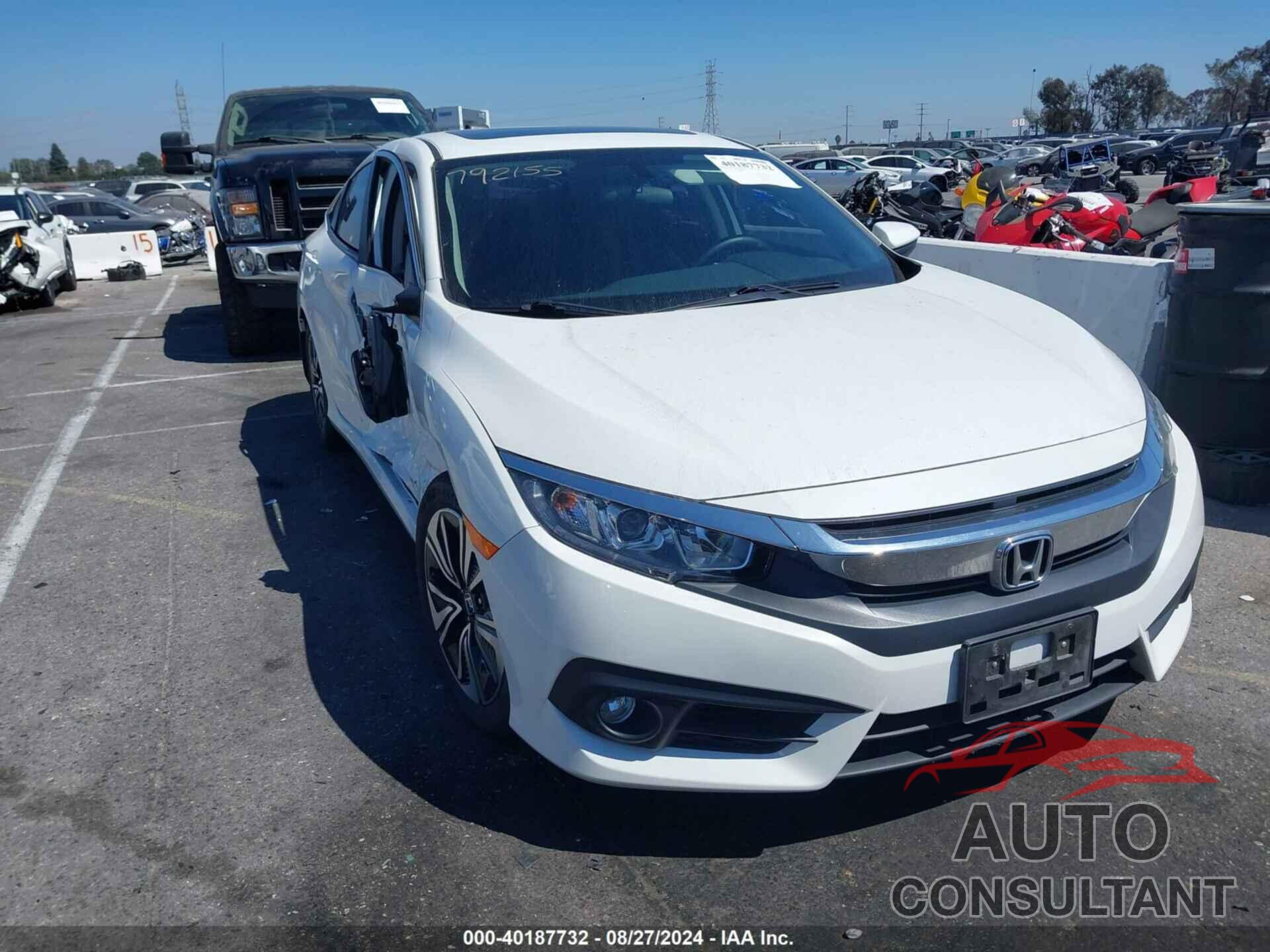 HONDA CIVIC 2018 - JHMFC1F39JX008176