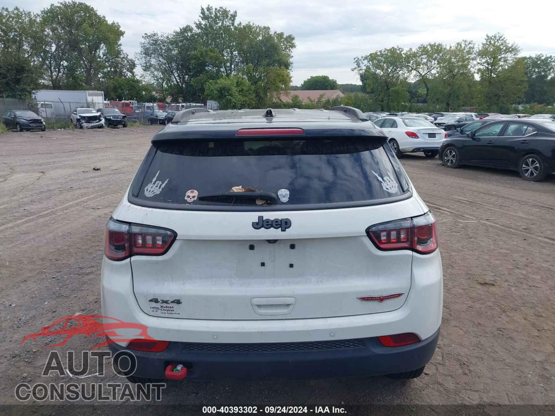 JEEP COMPASS 2019 - 3C4NJDDB1KT651679