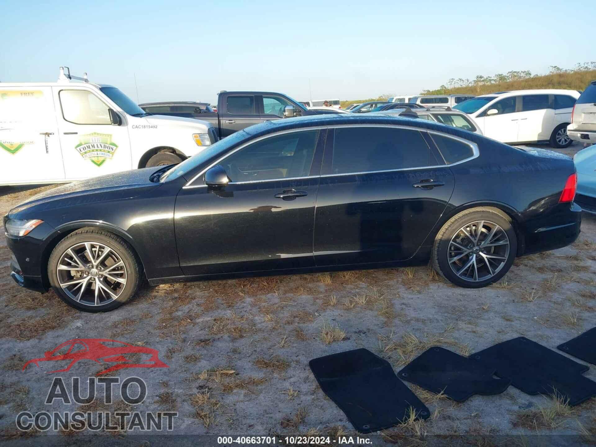 VOLVO S90 2018 - LVY982AKXJP005249