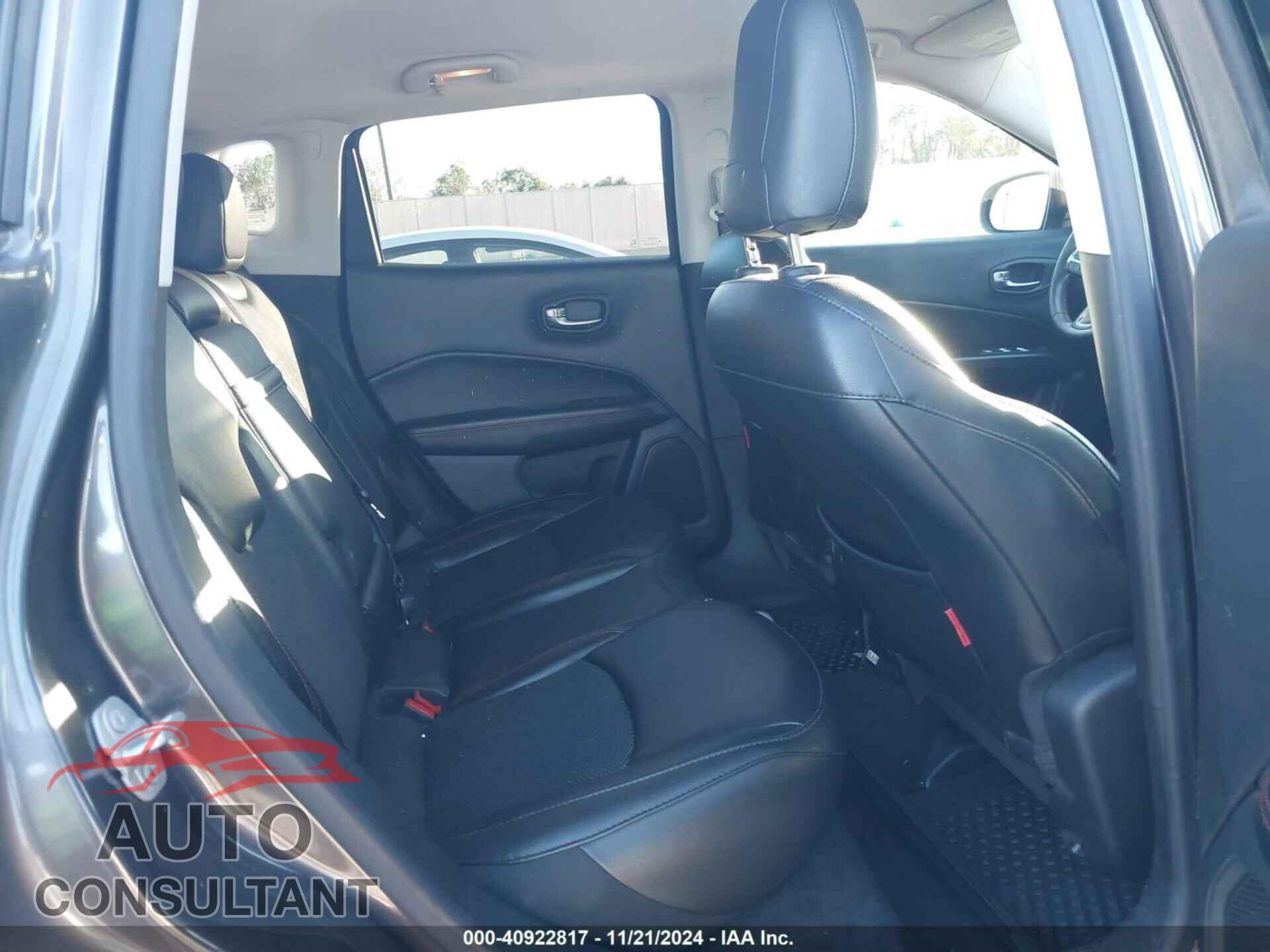 JEEP COMPASS 2019 - 3C4NJDDB7KT702800