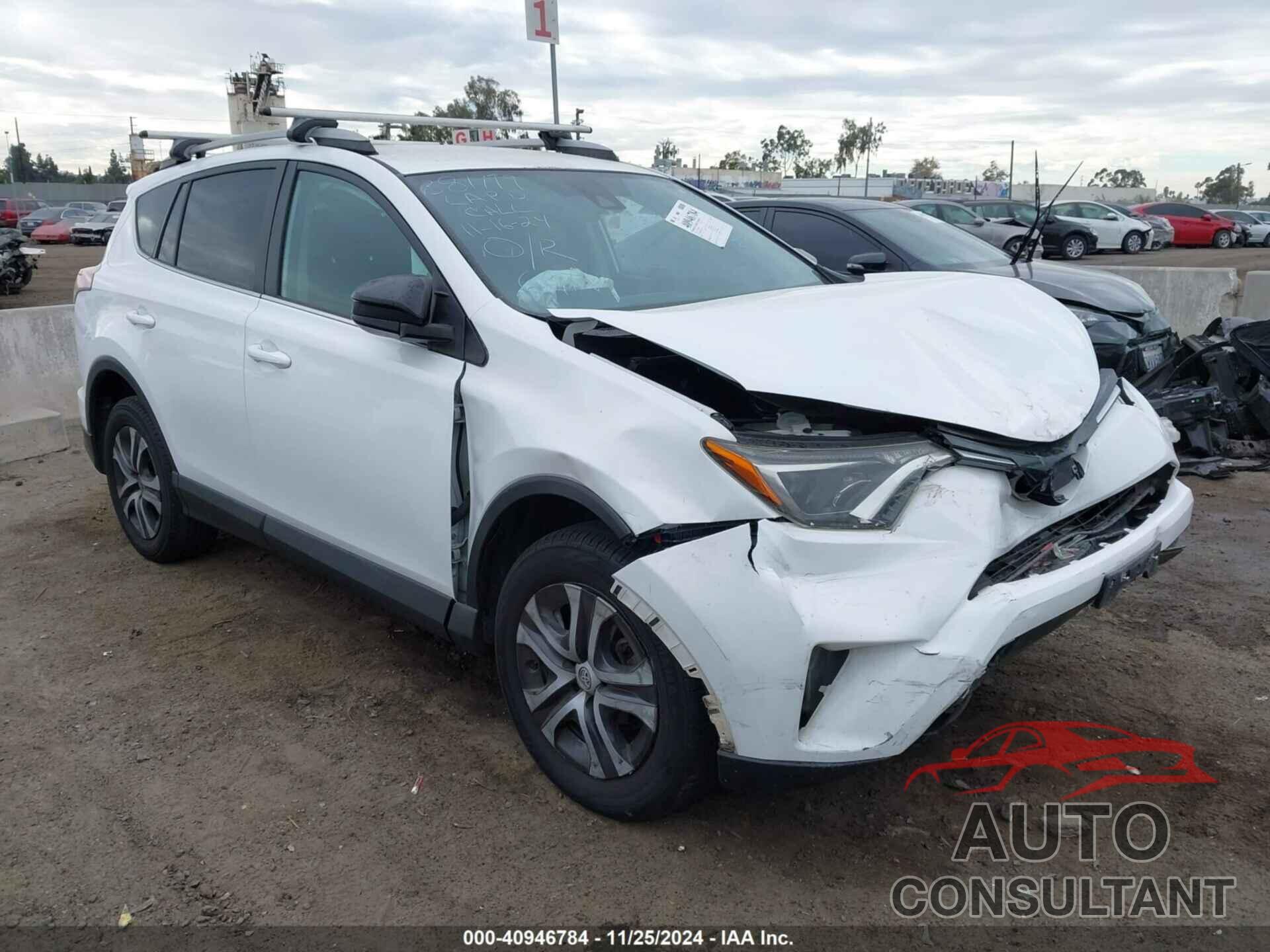 TOYOTA RAV4 2017 - 2T3BFREVXHW613556