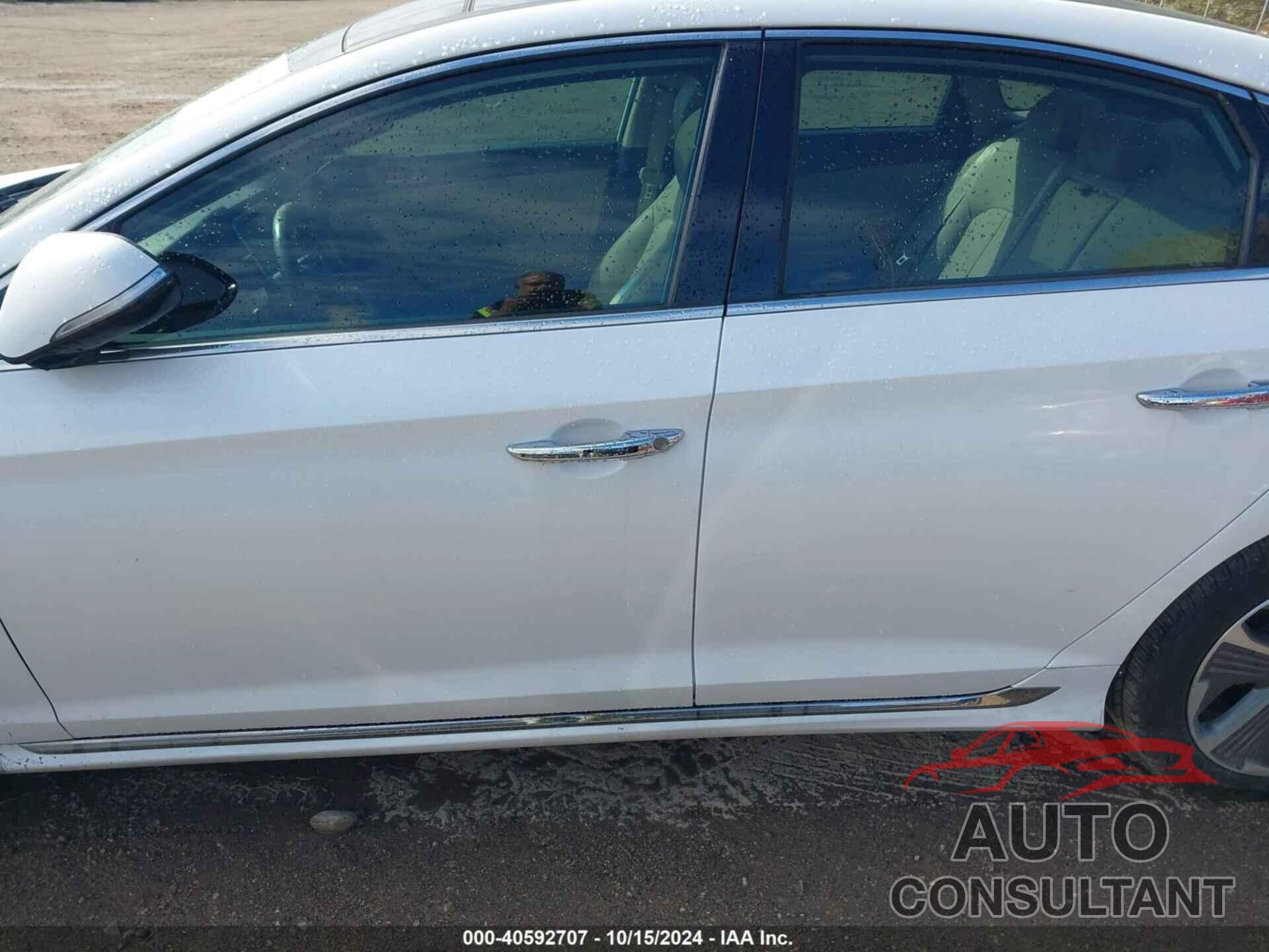 HYUNDAI SONATA HYBRID 2019 - KMHE34L3XKA092592
