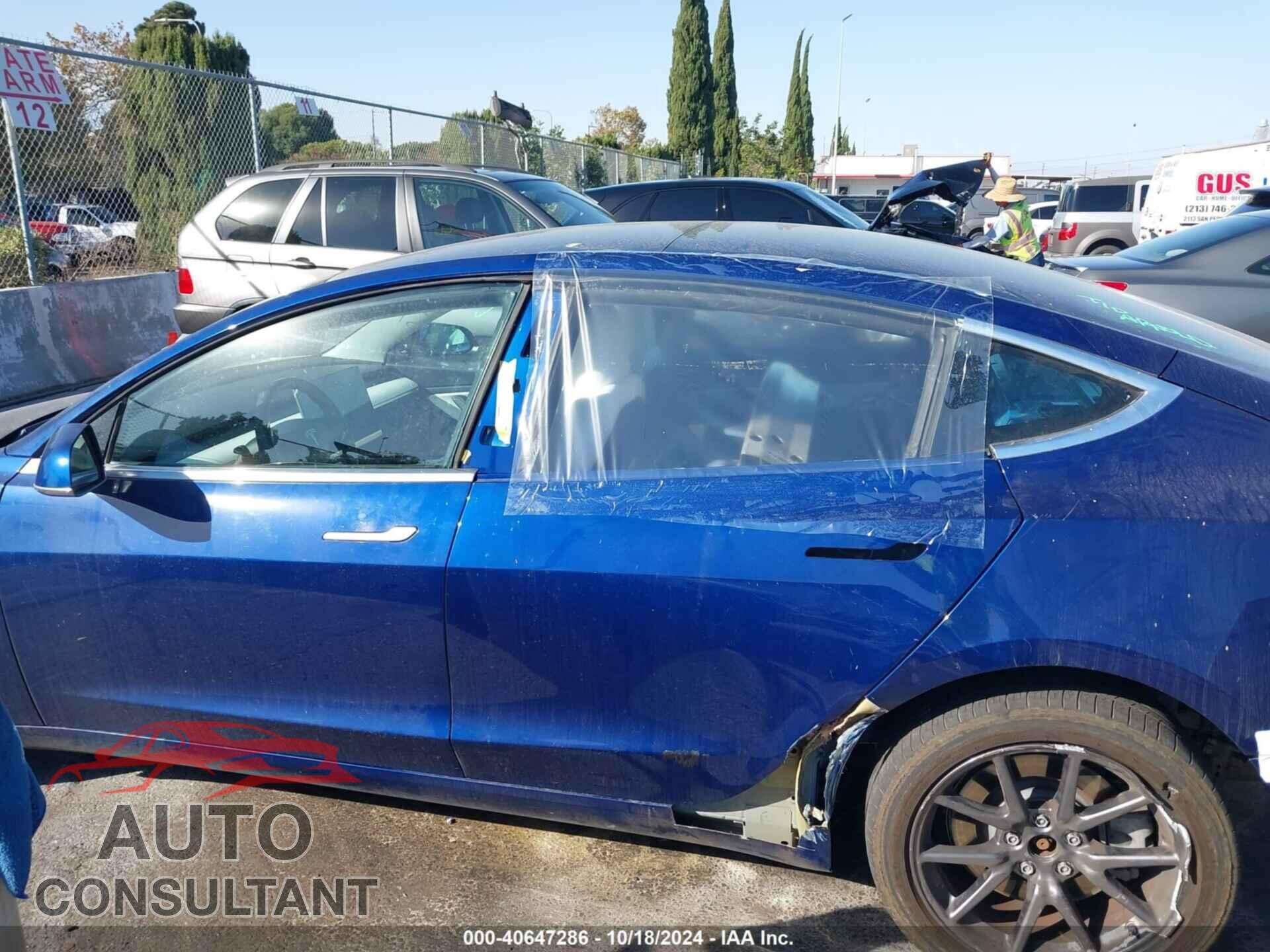 TESLA MODEL 3 2020 - 5YJ3E1EAXLF615151