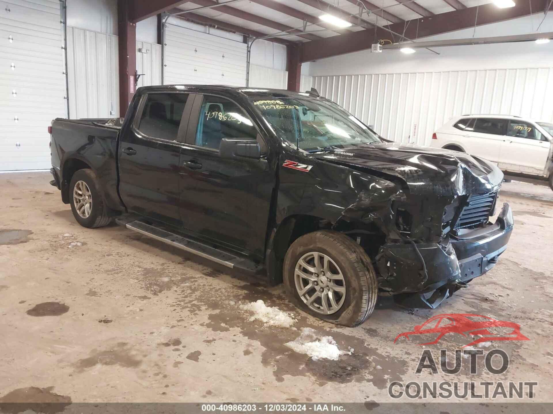 CHEVROLET SILVERADO 1500 2020 - 1GCUYEETXLZ308237