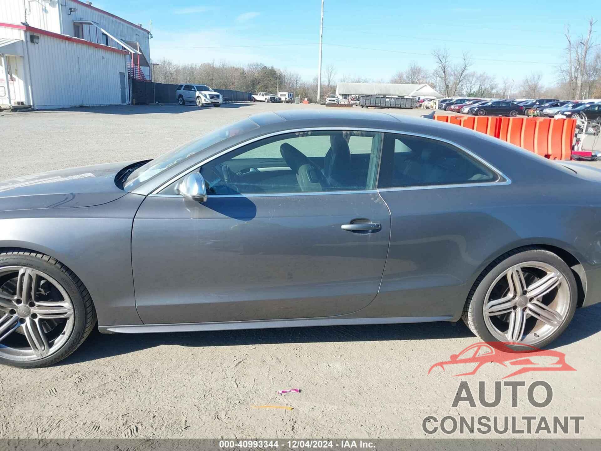 AUDI S5 2012 - WAUVVAFR4CA008133