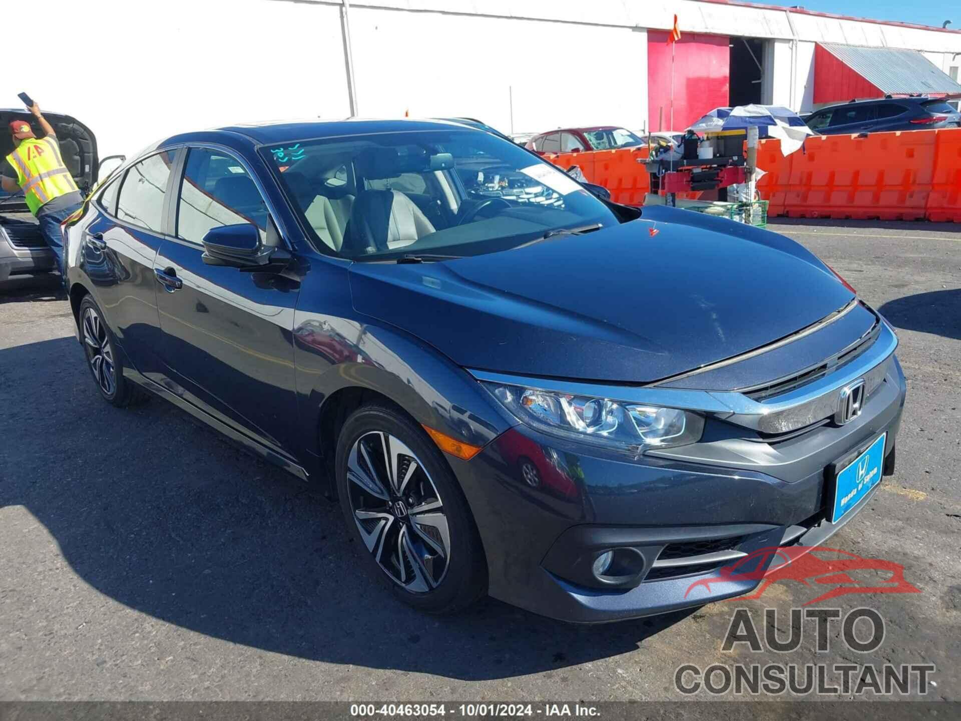 HONDA CIVIC 2018 - JHMFC1F72JX041149