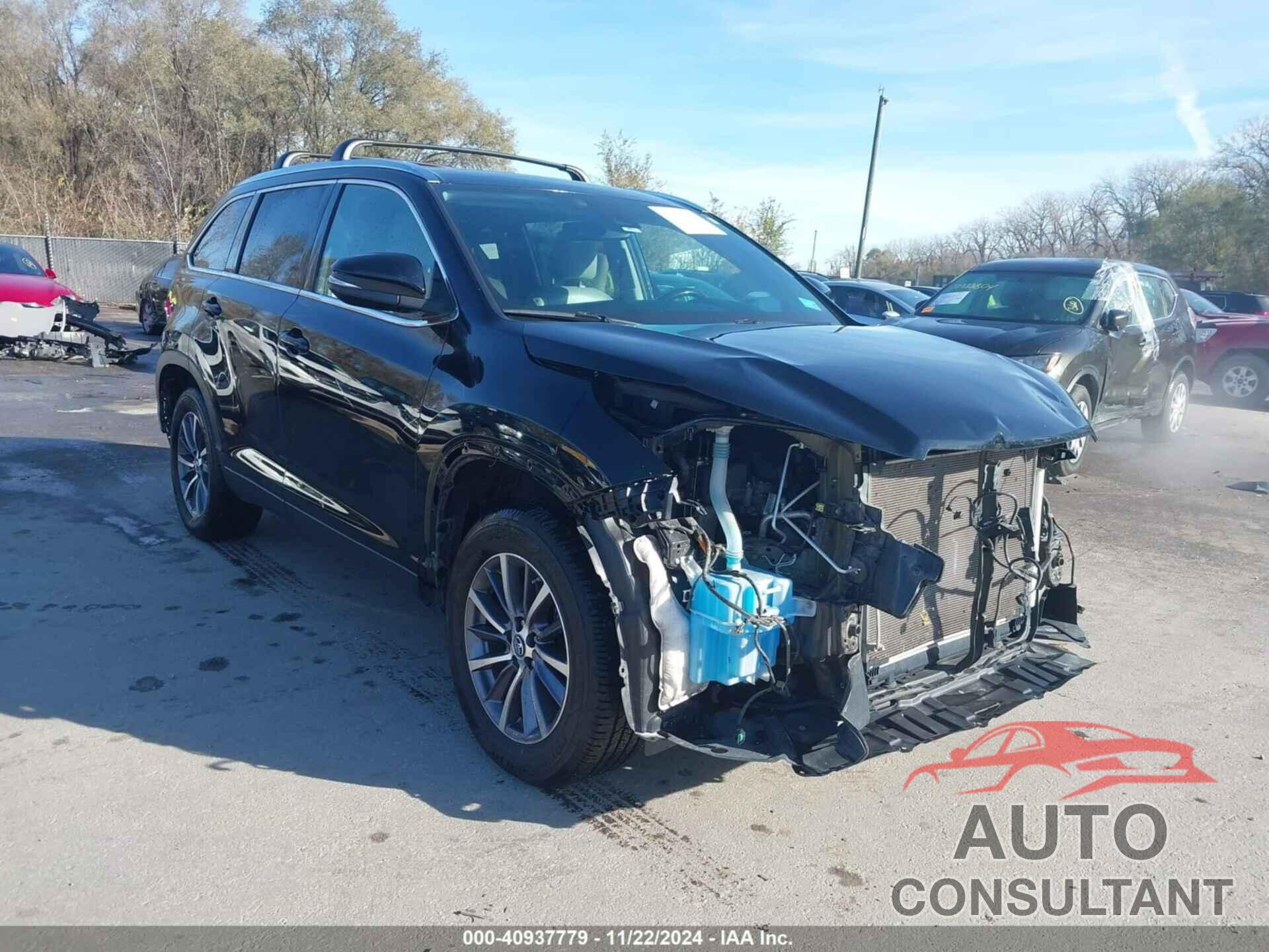 TOYOTA HIGHLANDER 2019 - 5TDJZRFH2KS604614