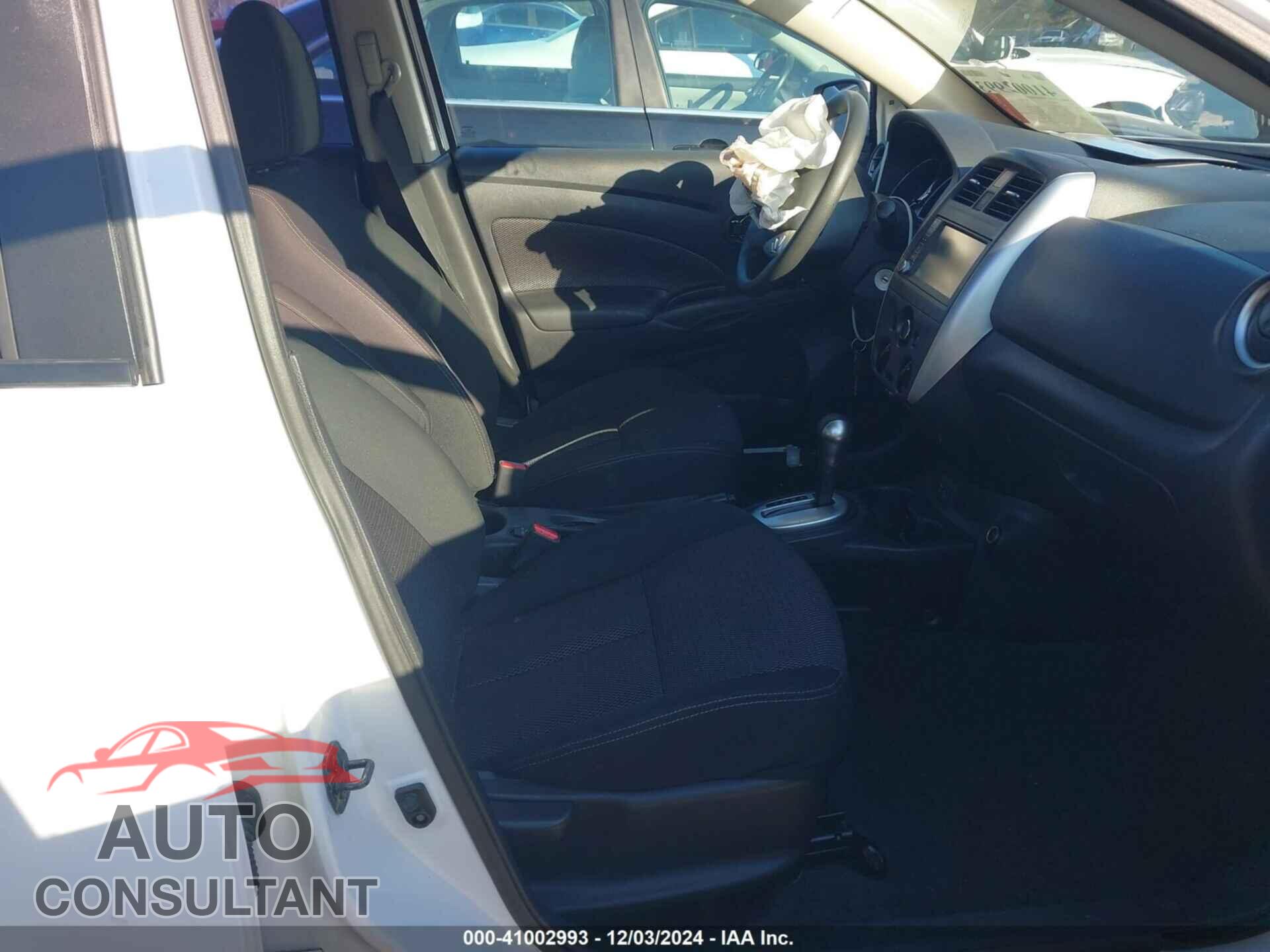 NISSAN VERSA 2019 - 3N1CN7AP3KL859420
